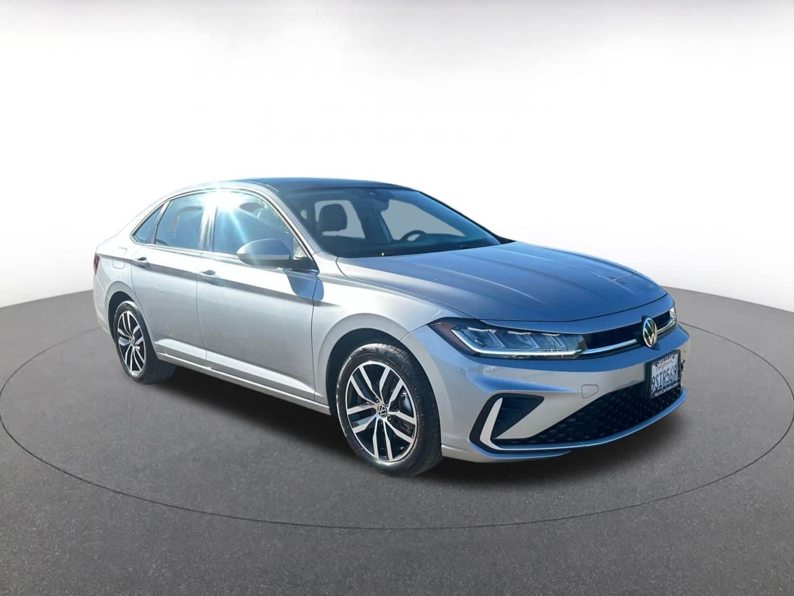 Thumbnail: 2025 Volkswagen Jetta - 1