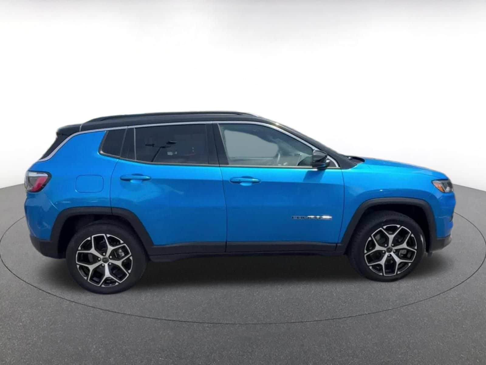 Thumbnail: 2025 Jeep Compass - 16