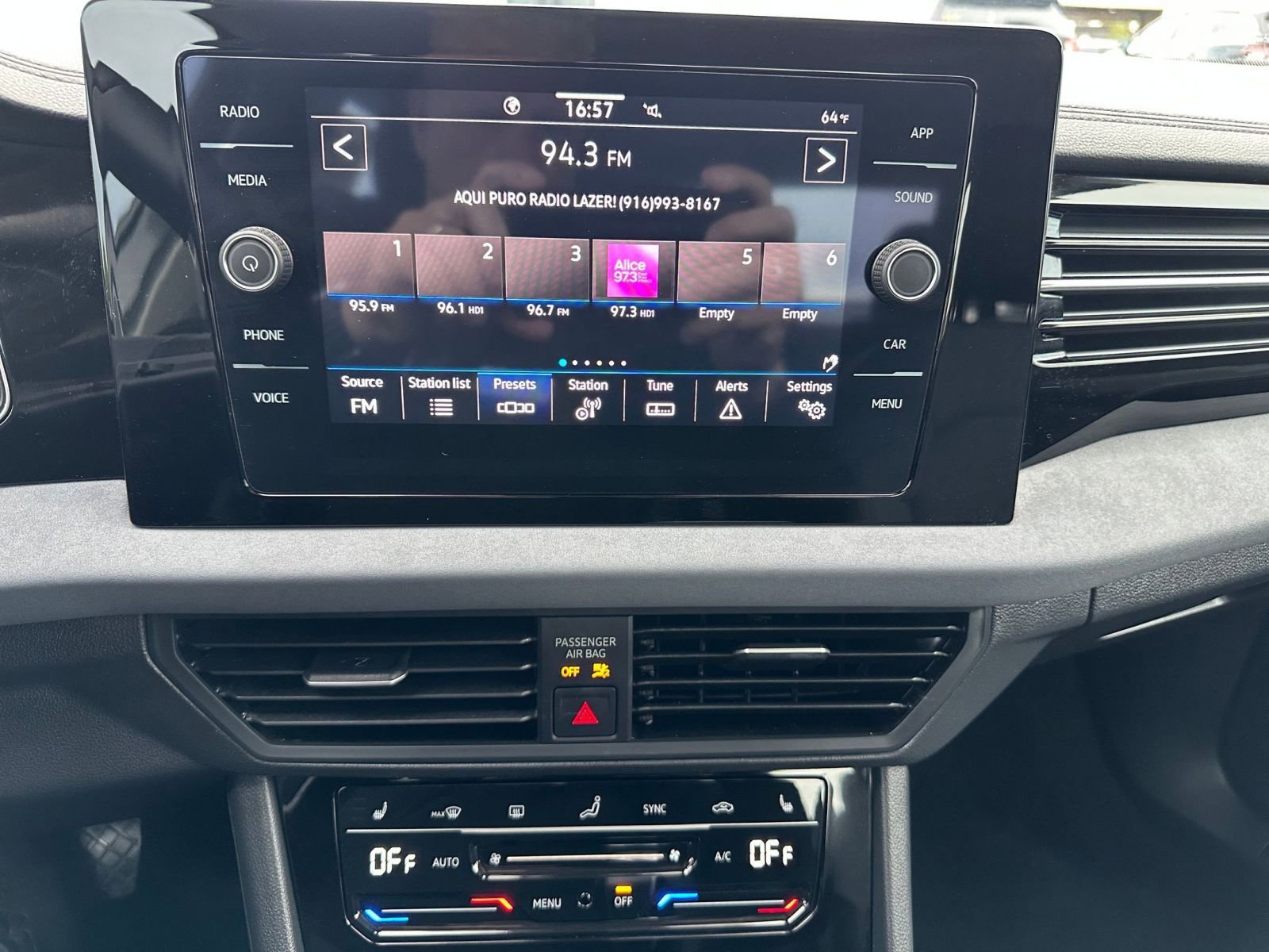 Thumbnail: 2025 Volkswagen Jetta - 18