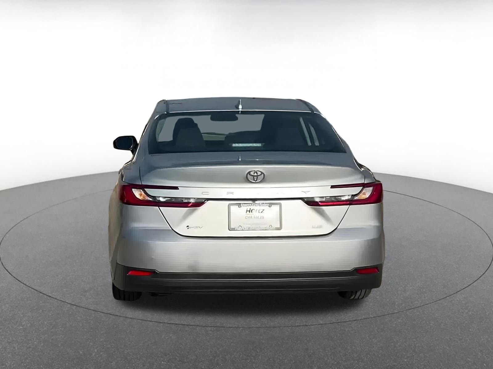 Thumbnail: 2025 Toyota Camry - 11