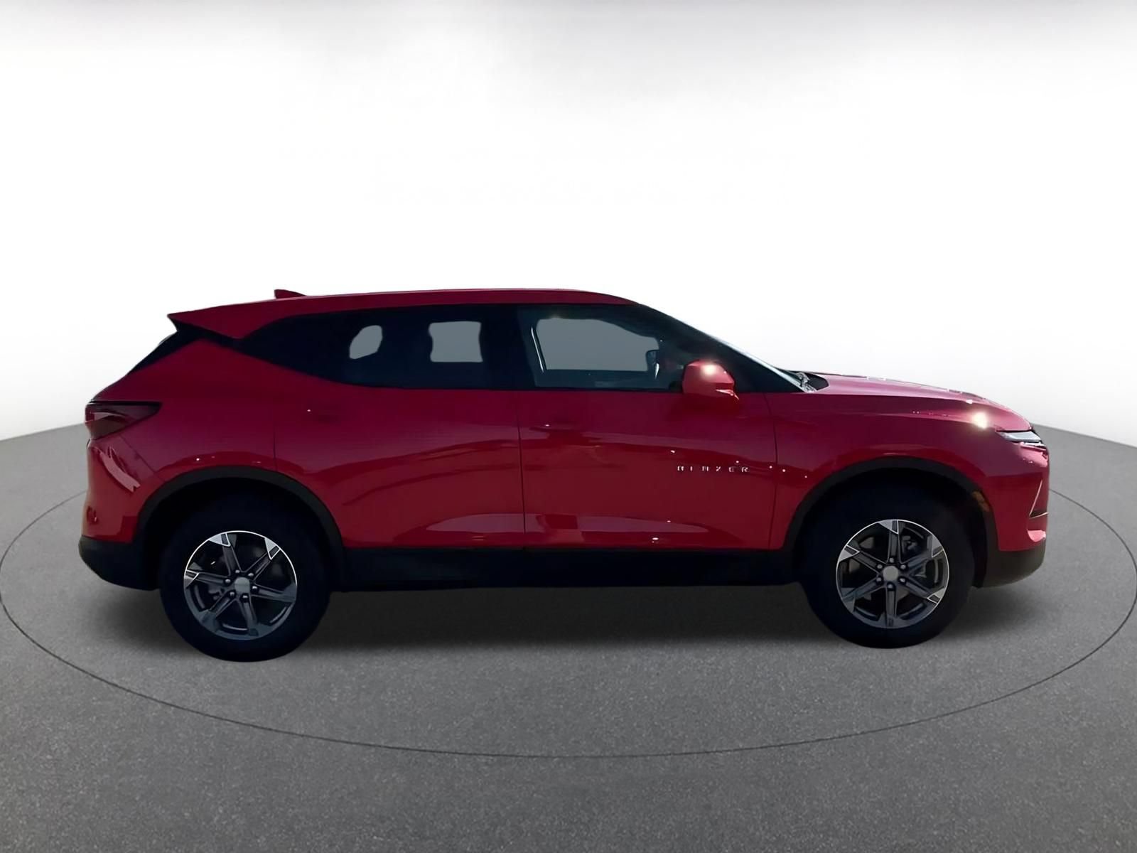 Thumbnail: 2026 Chevrolet Blazer - 15