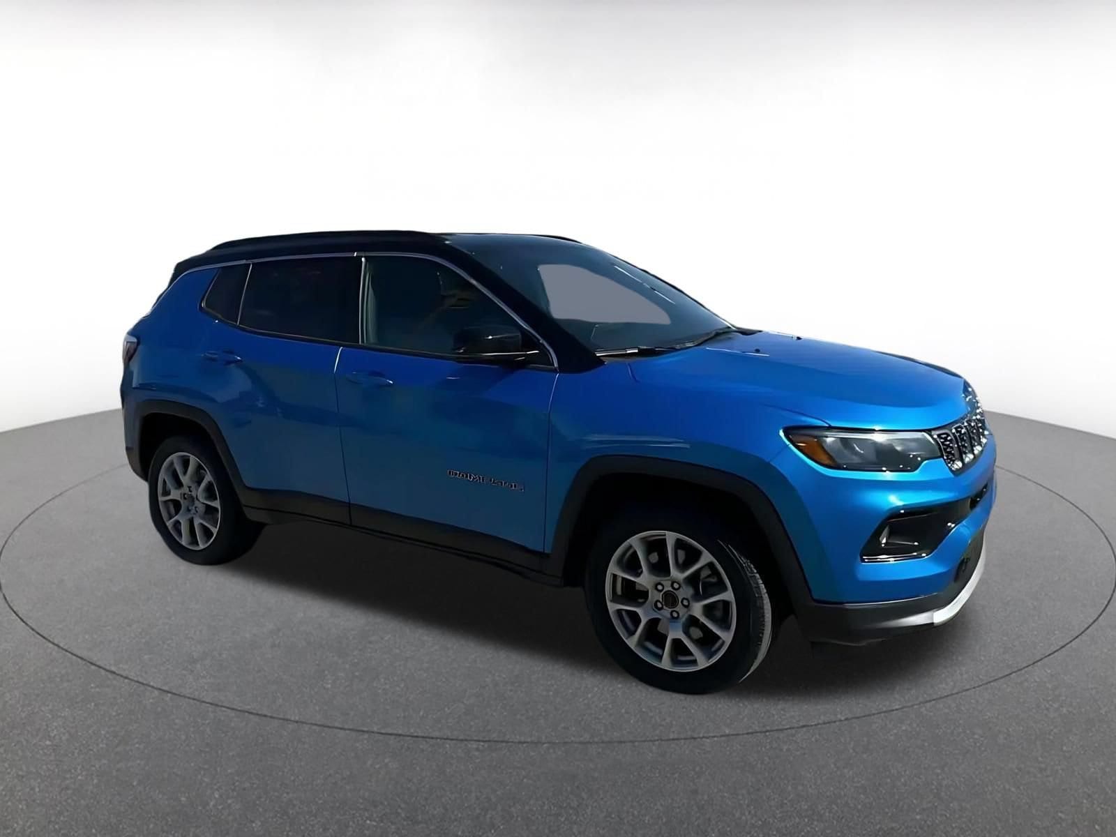 Thumbnail: 2025 Jeep Compass - 2