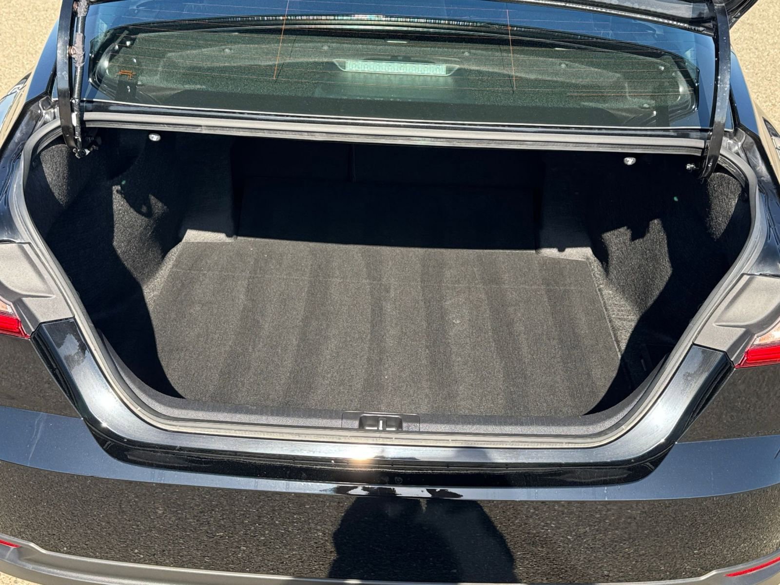 Thumbnail: 2025 Toyota Camry - 31