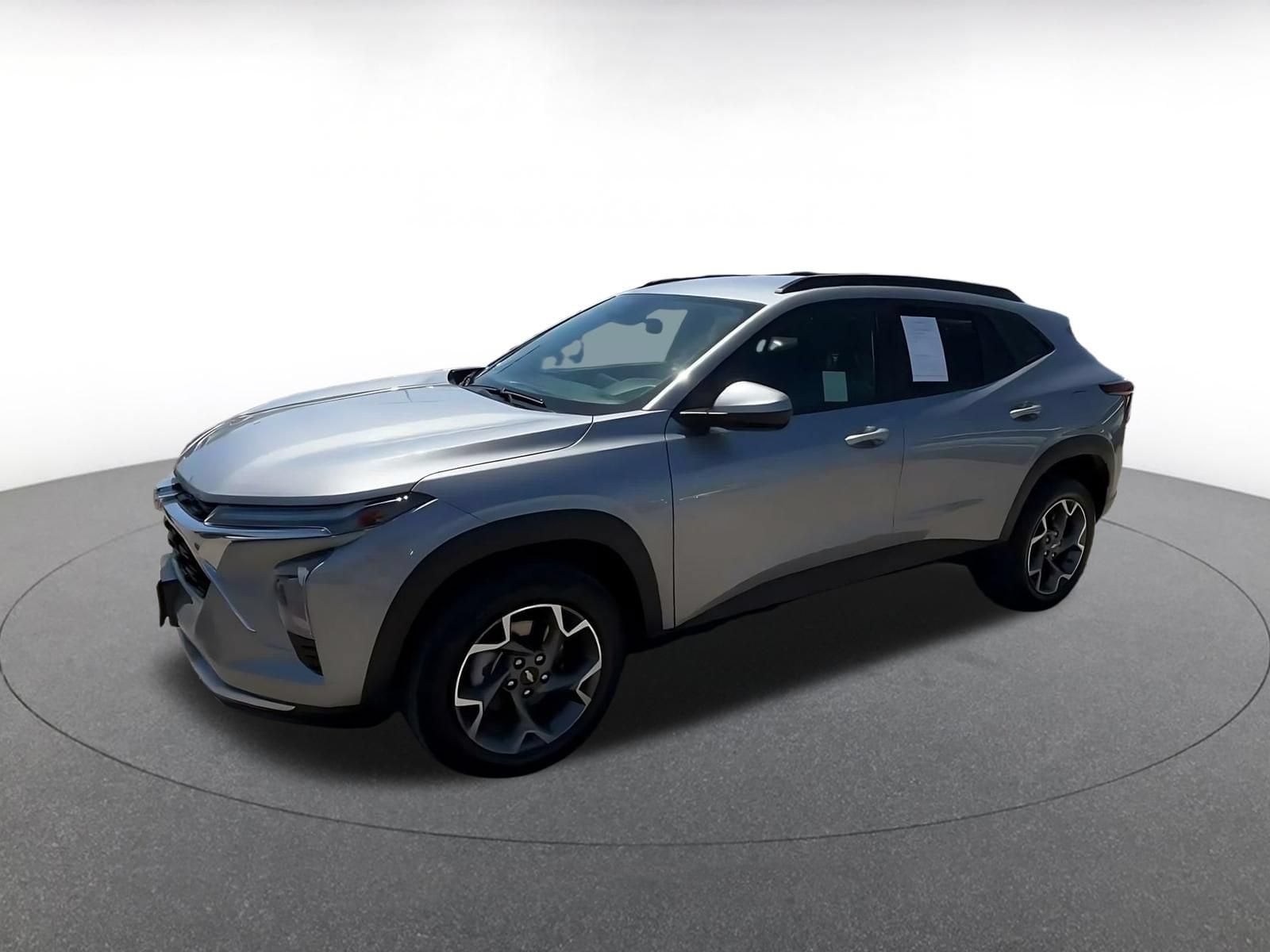 Thumbnail: 2025 Chevrolet Trax - 7