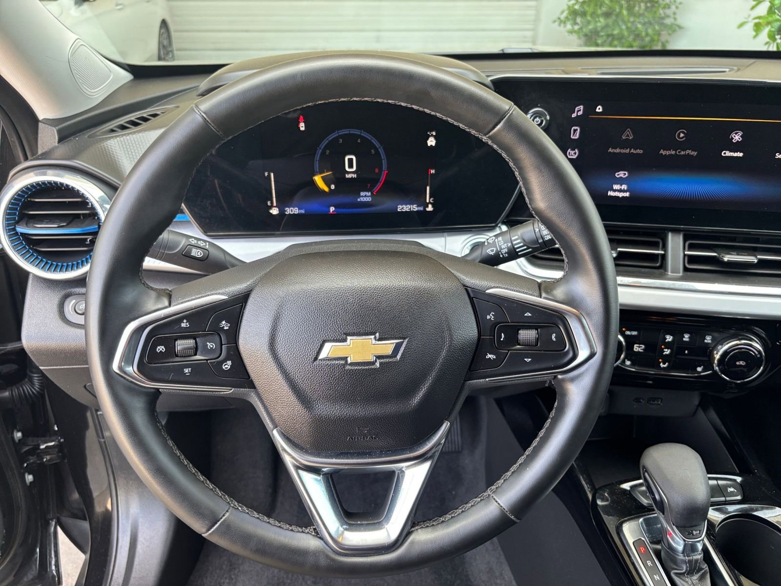 Thumbnail: 2025 Chevrolet Trax - 28