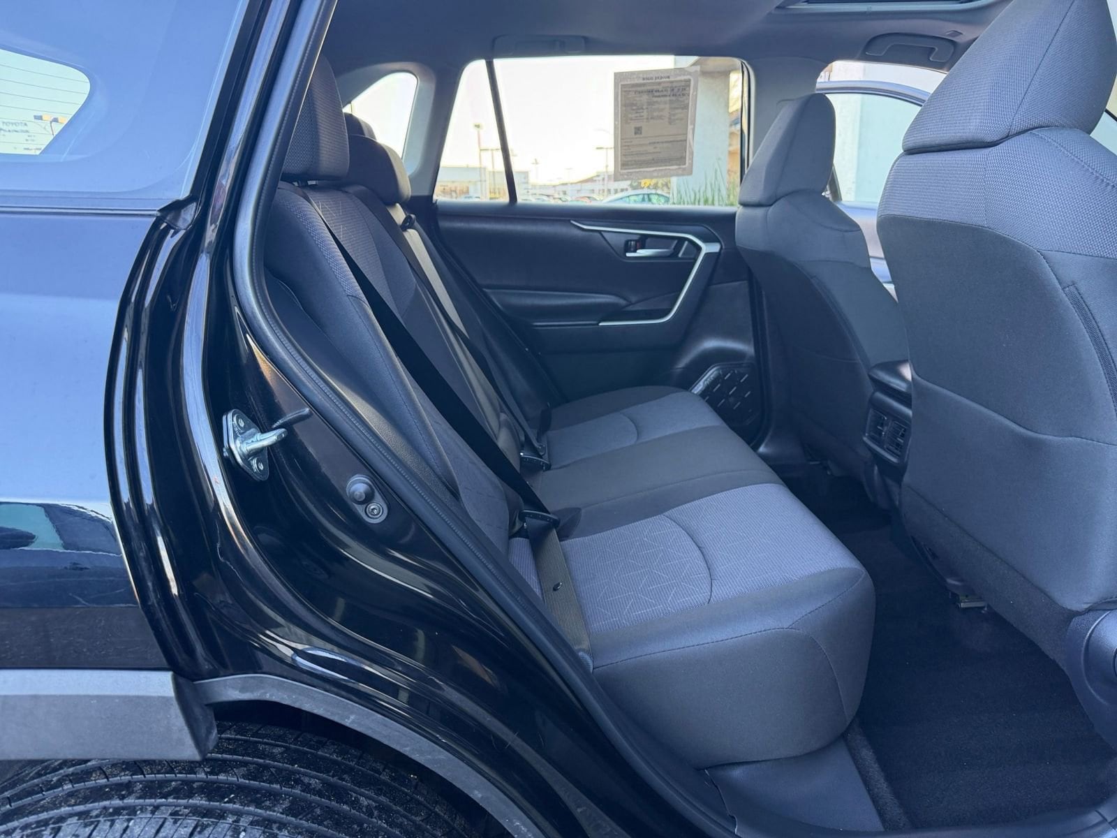 Thumbnail: 2025 Toyota RAV4 - 27