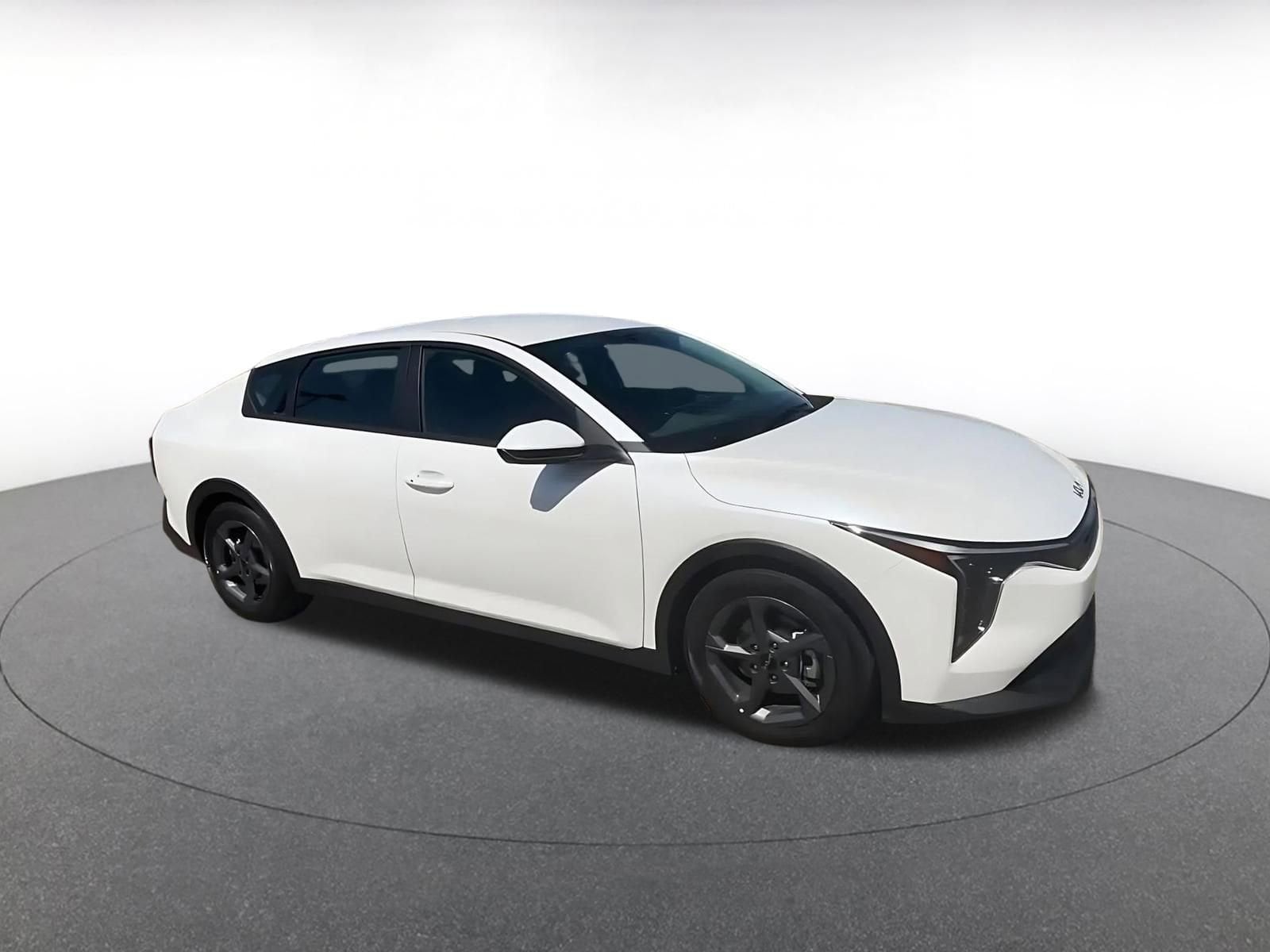 Thumbnail: 2025 Kia K4 - 2
