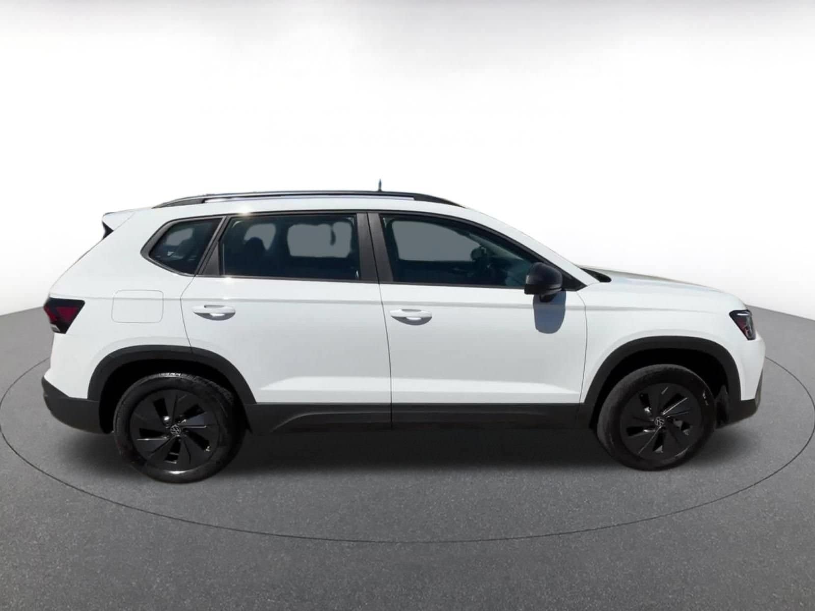 Thumbnail: 2026 Volkswagen Taos - 16