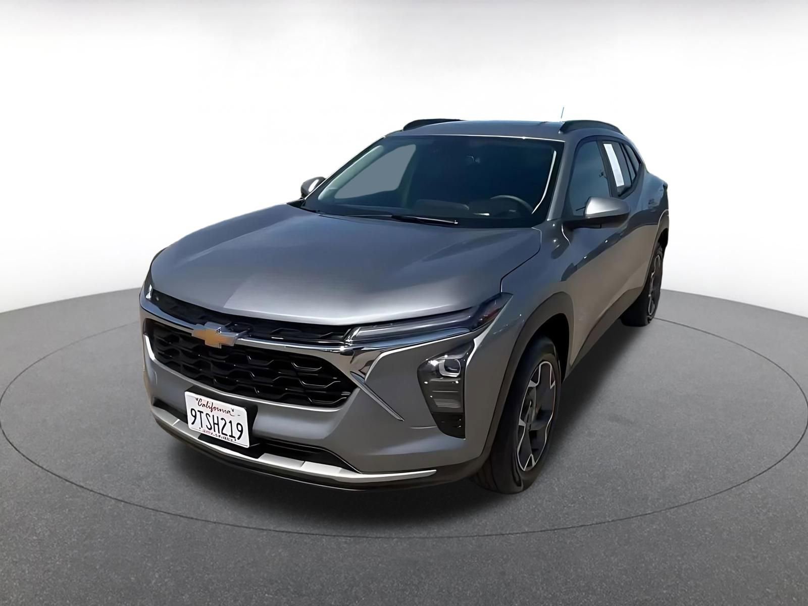 Thumbnail: 2025 Chevrolet Trax - 7