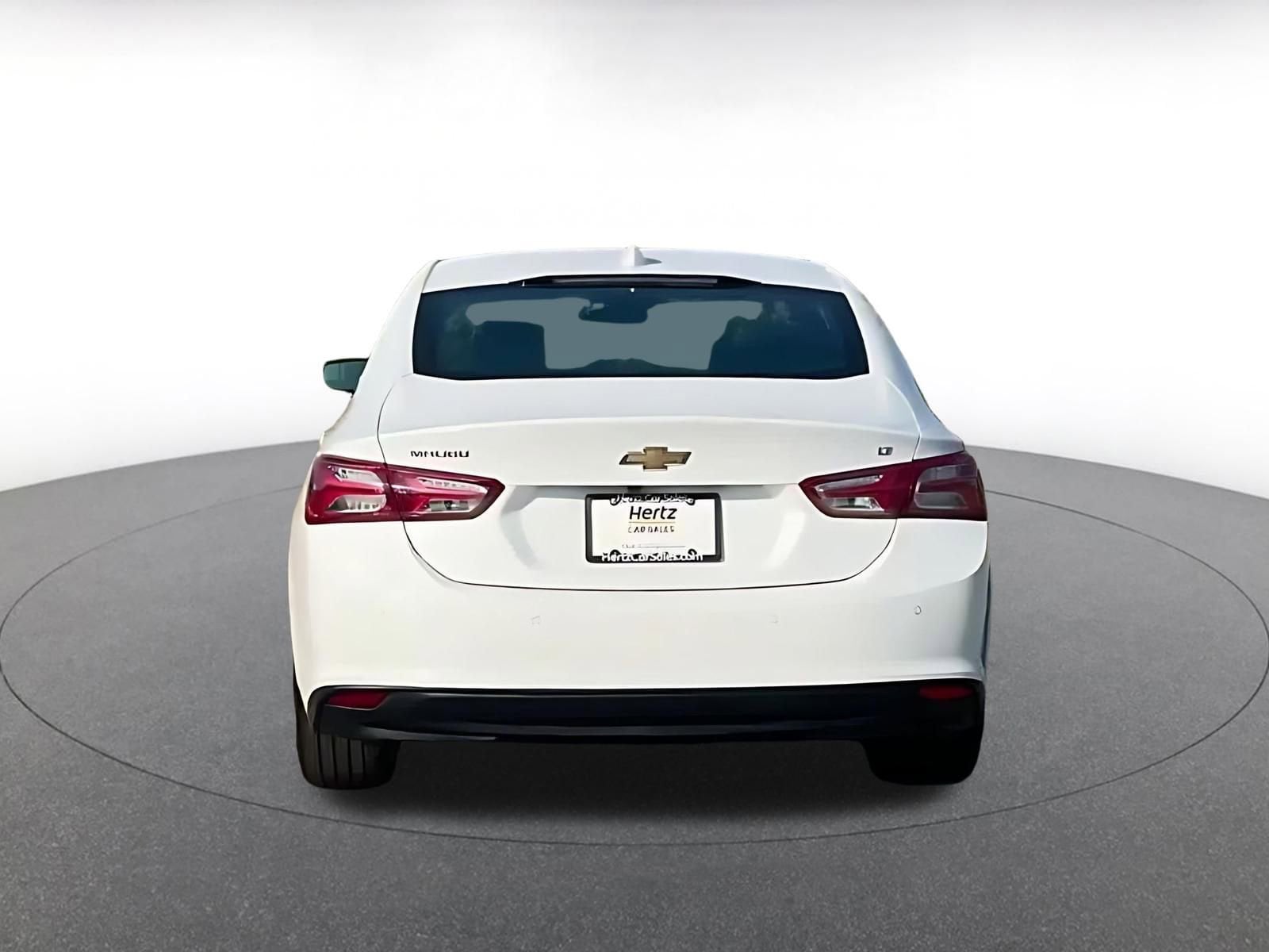 Thumbnail: 2024 Chevrolet Malibu - 12