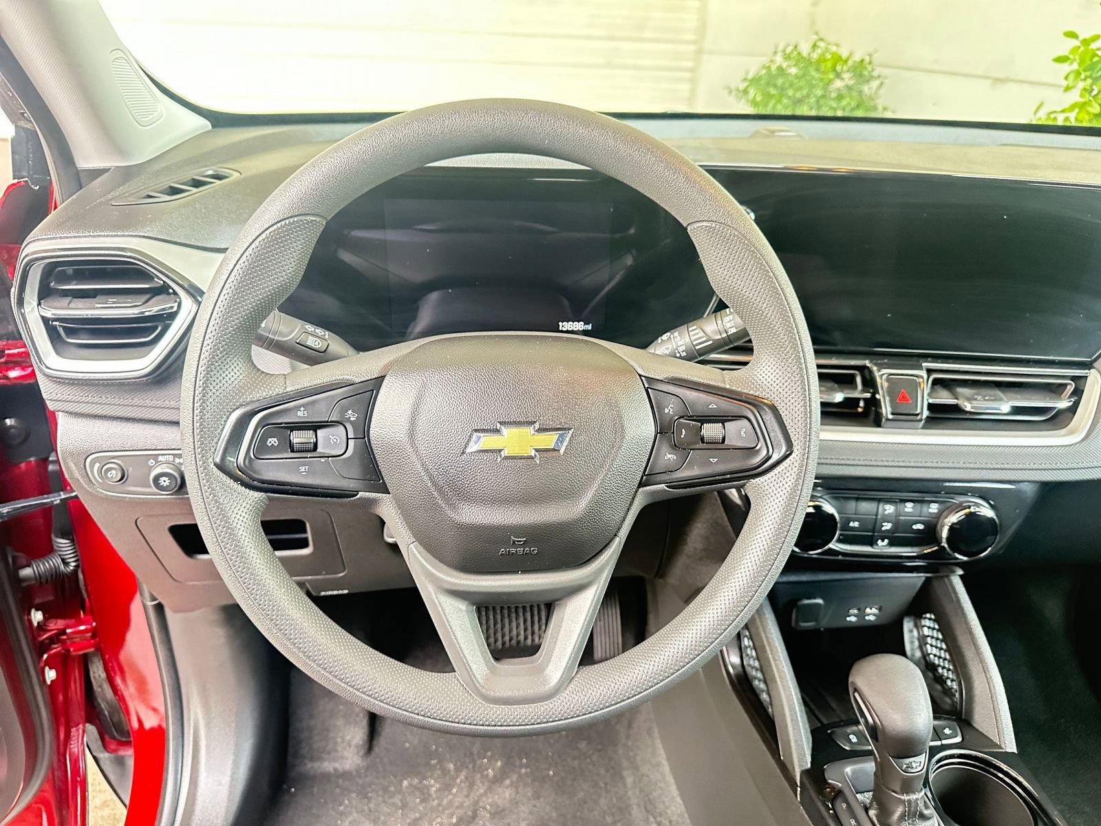 Thumbnail: 2025 Chevrolet TrailBlazer - 28