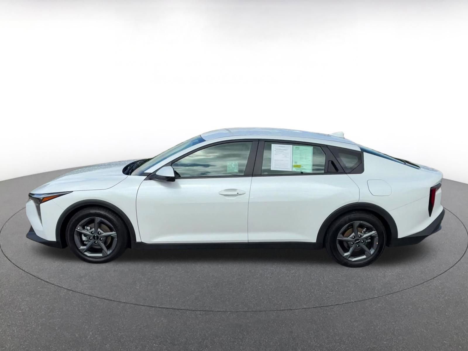 Thumbnail: 2025 Kia K4 - 9