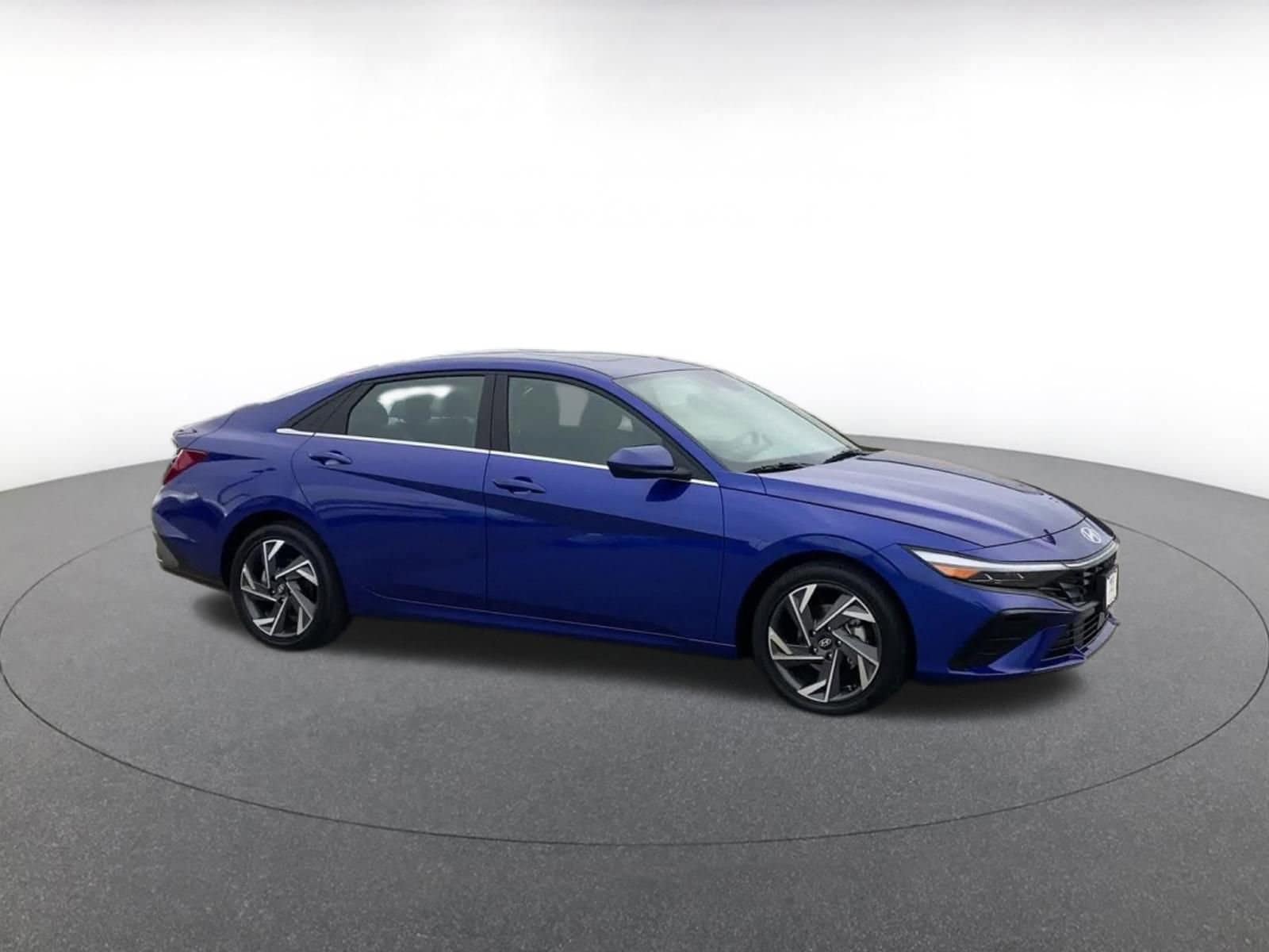 Thumbnail: 2025 Hyundai Elantra - 2