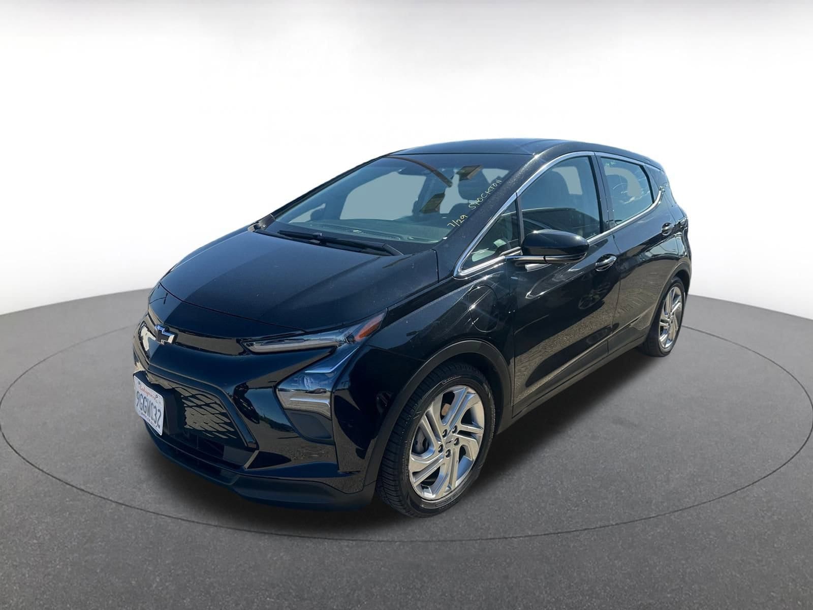 Thumbnail: 2023 Chevrolet Bolt EV - 3