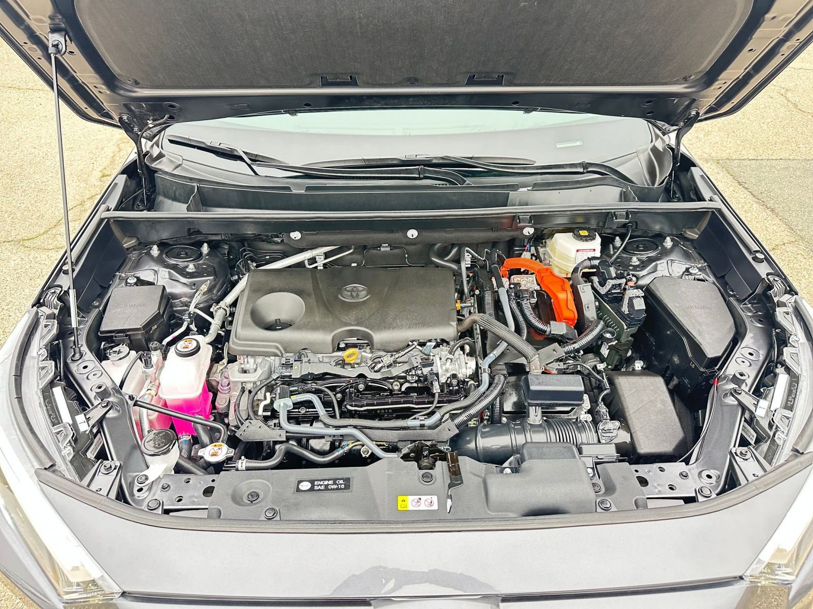 Thumbnail: 2025 Toyota RAV4 - 32