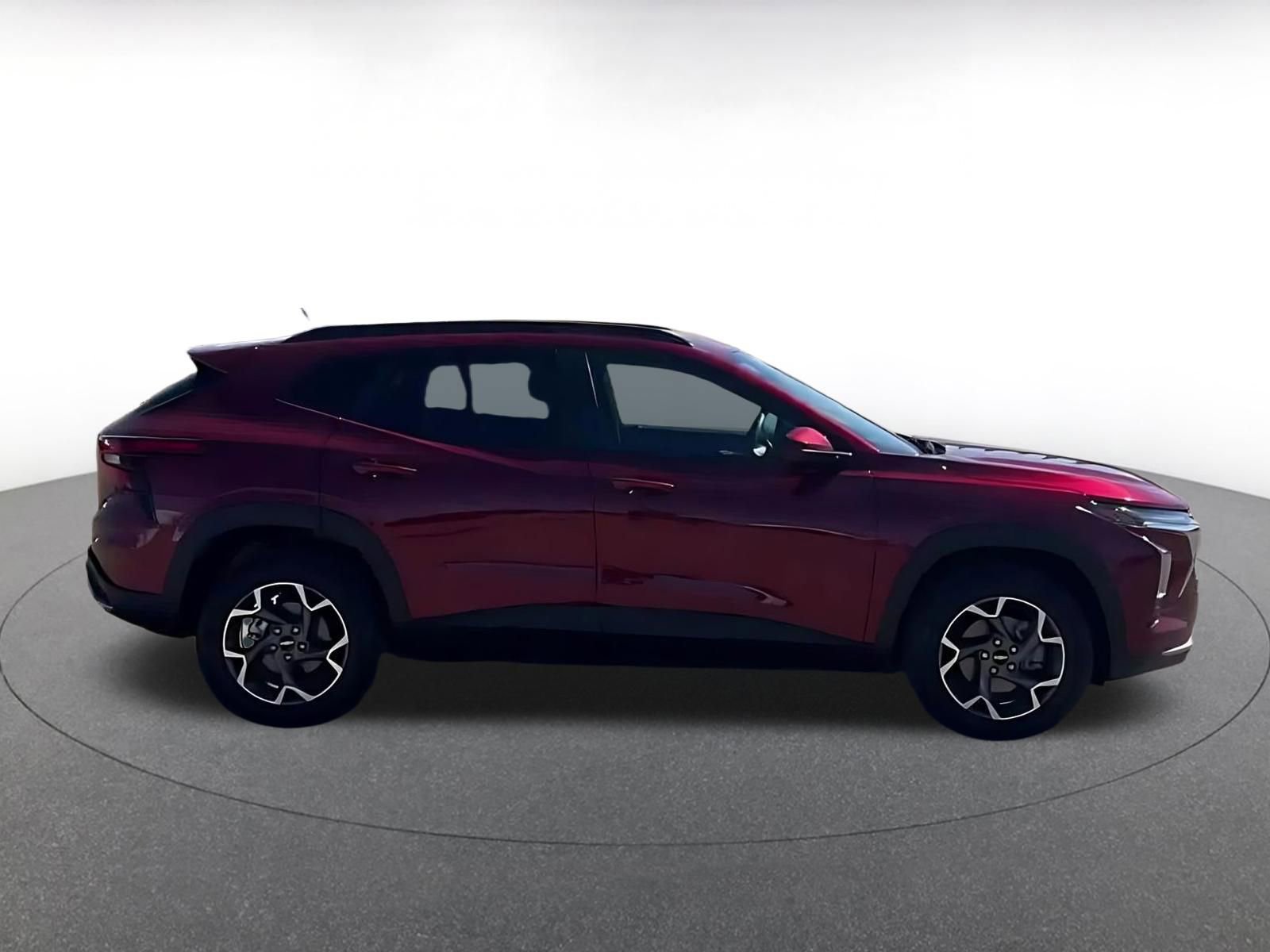 Thumbnail: 2025 Chevrolet Trax - 15