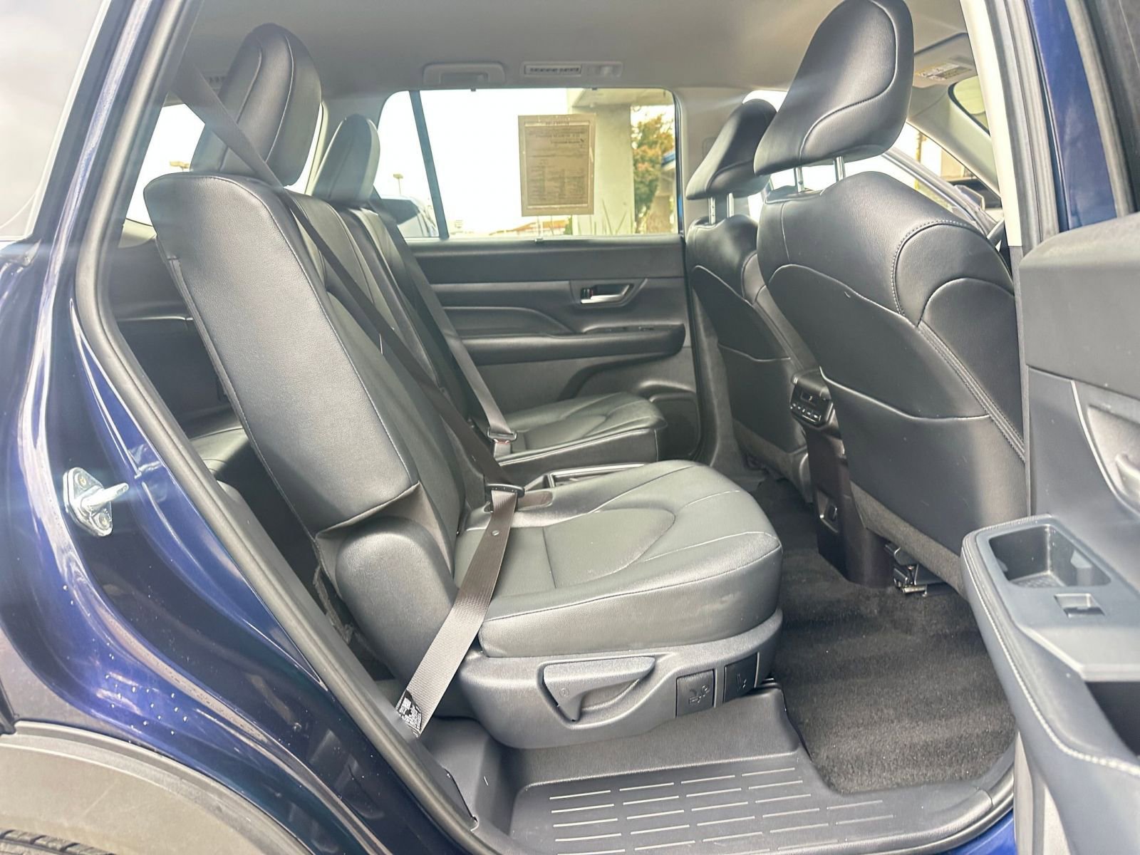 Thumbnail: 2025 Toyota Grand Highlander - 27