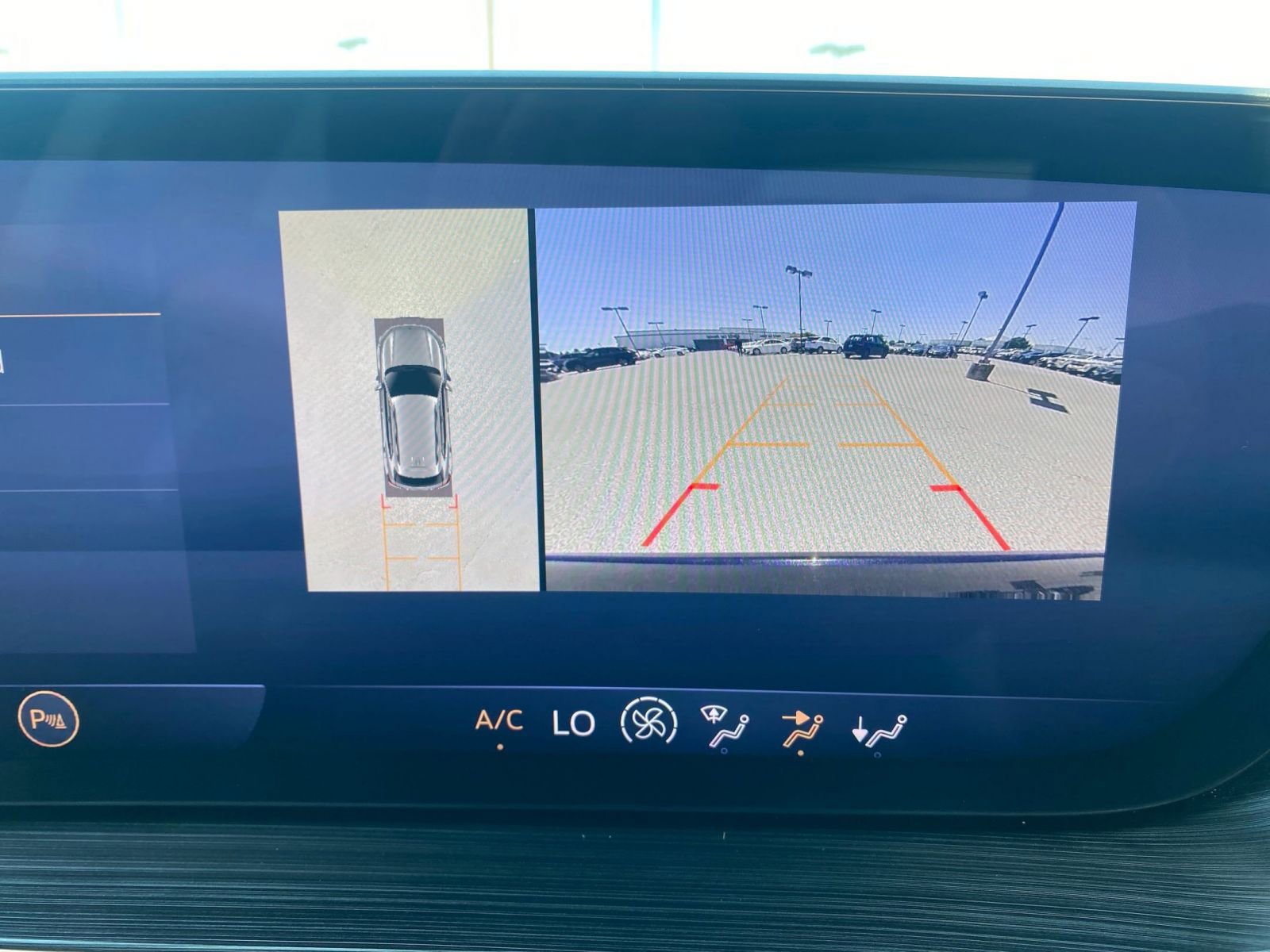 Thumbnail: 2024 Buick Envision - 17