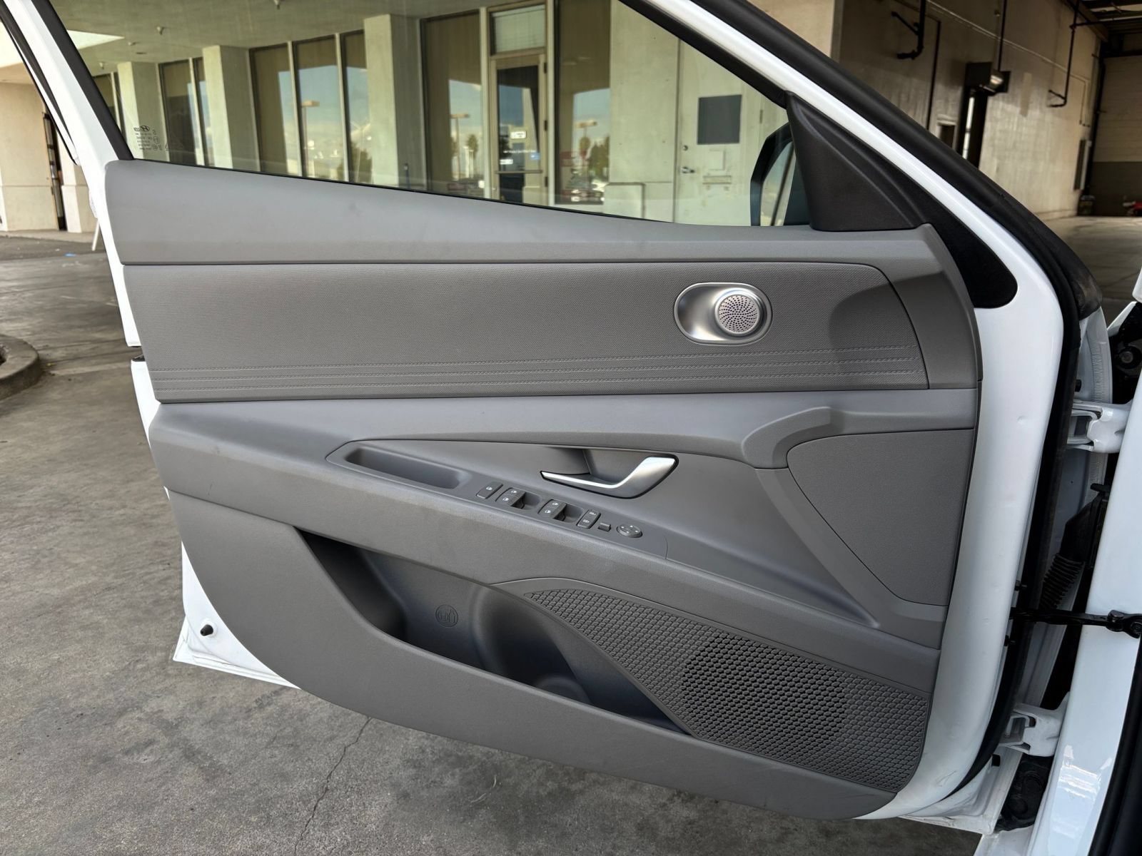 Thumbnail: 2026 Hyundai Elantra - 18