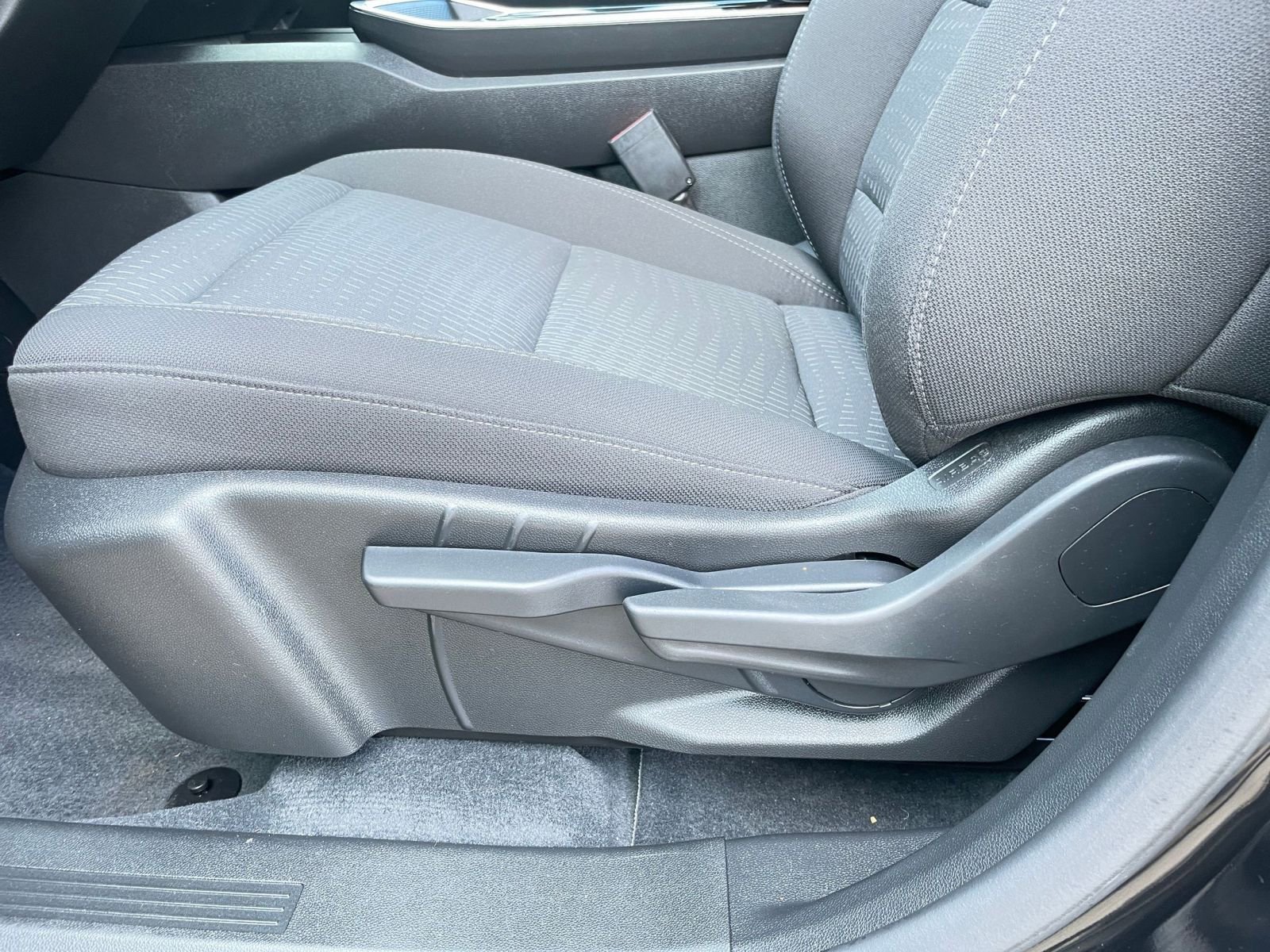 Thumbnail: 2025 Chevrolet Equinox - 23