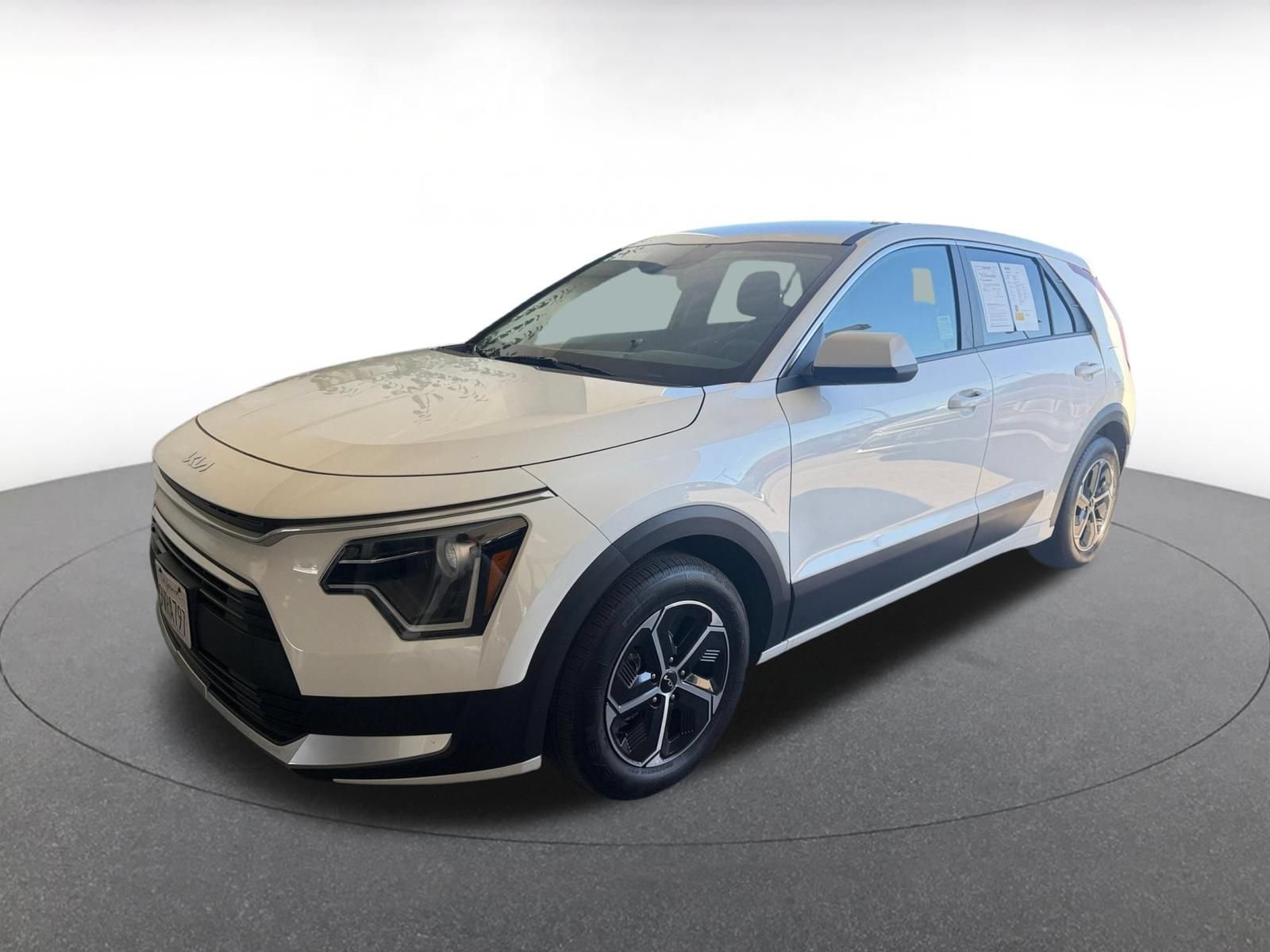 Thumbnail: 2026 Kia Niro - 4