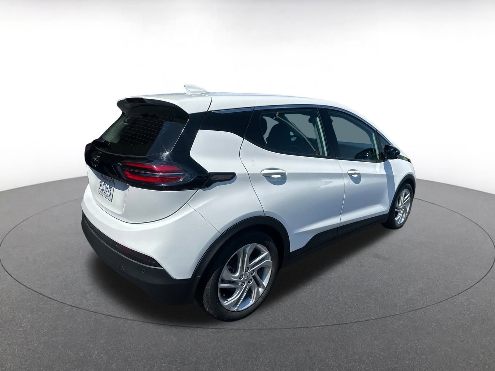 Thumbnail: 2023 Chevrolet Bolt EV - 5
