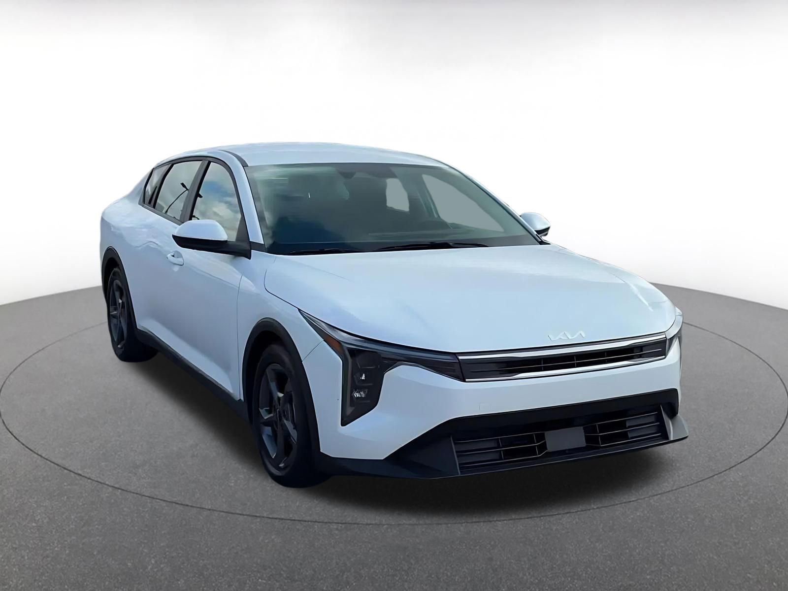 Thumbnail: 2025 Kia K4 - 3