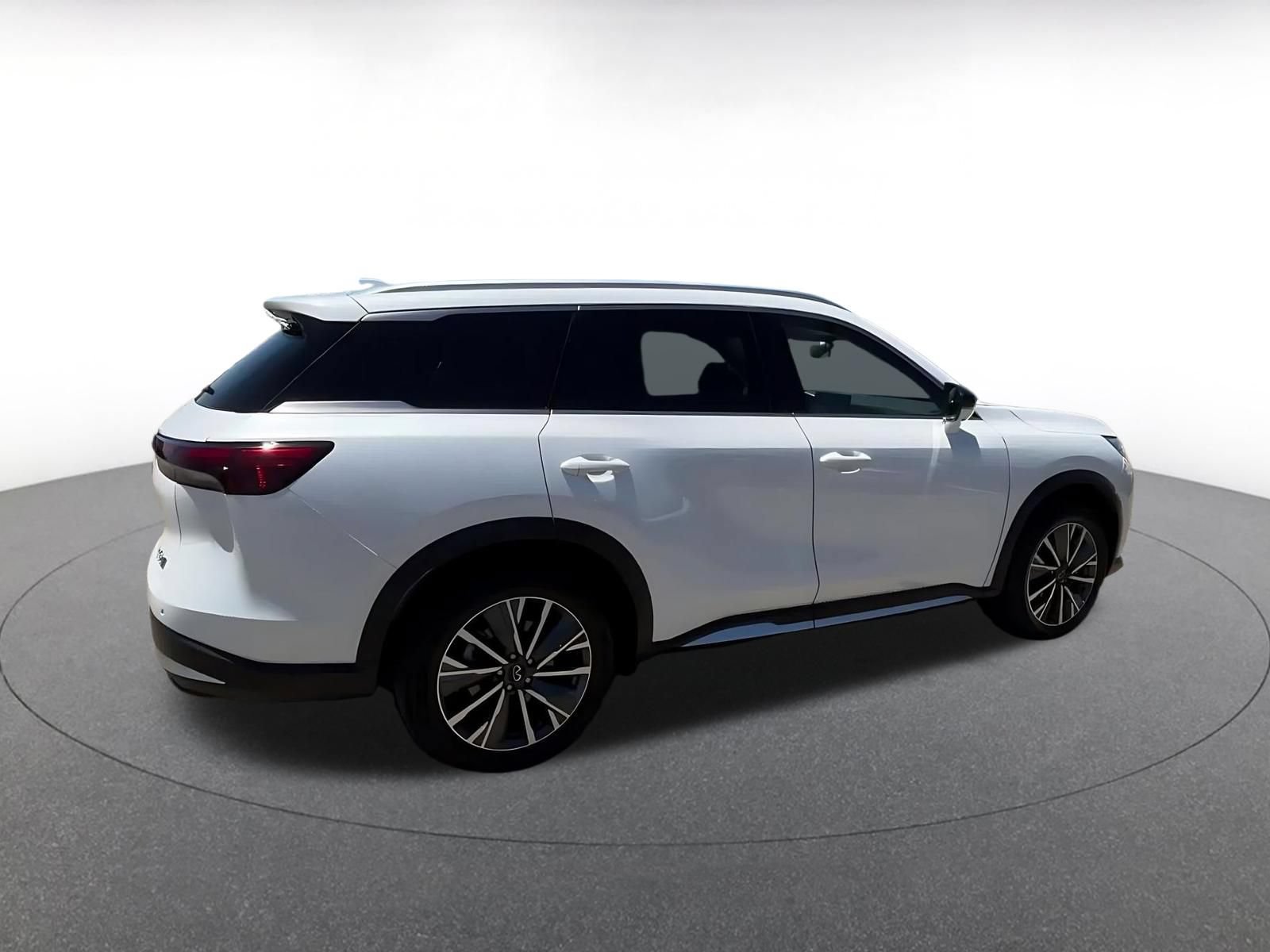 Thumbnail: 2026 INFINITI QX60 - 15