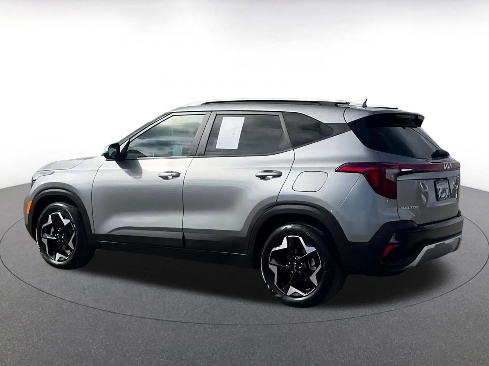 Thumbnail: 2025 Kia Seltos - 10