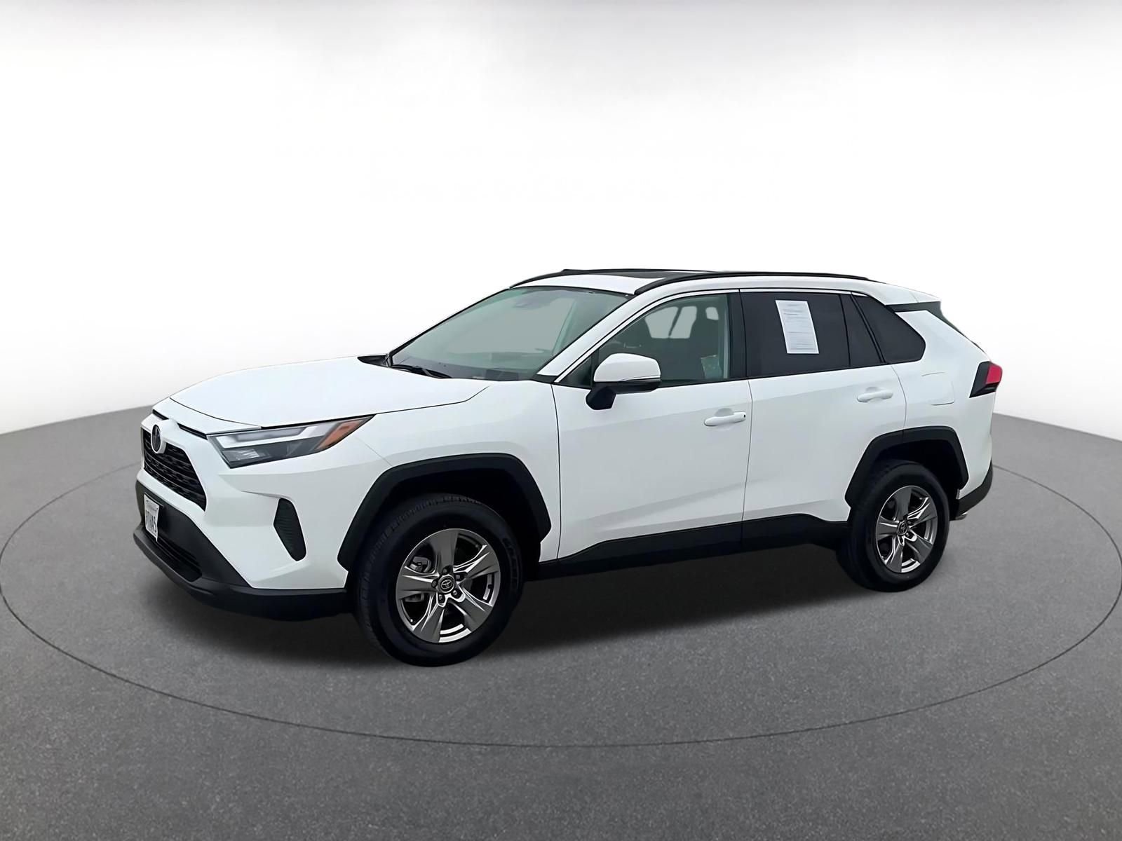Thumbnail: 2025 Toyota RAV4 - 8