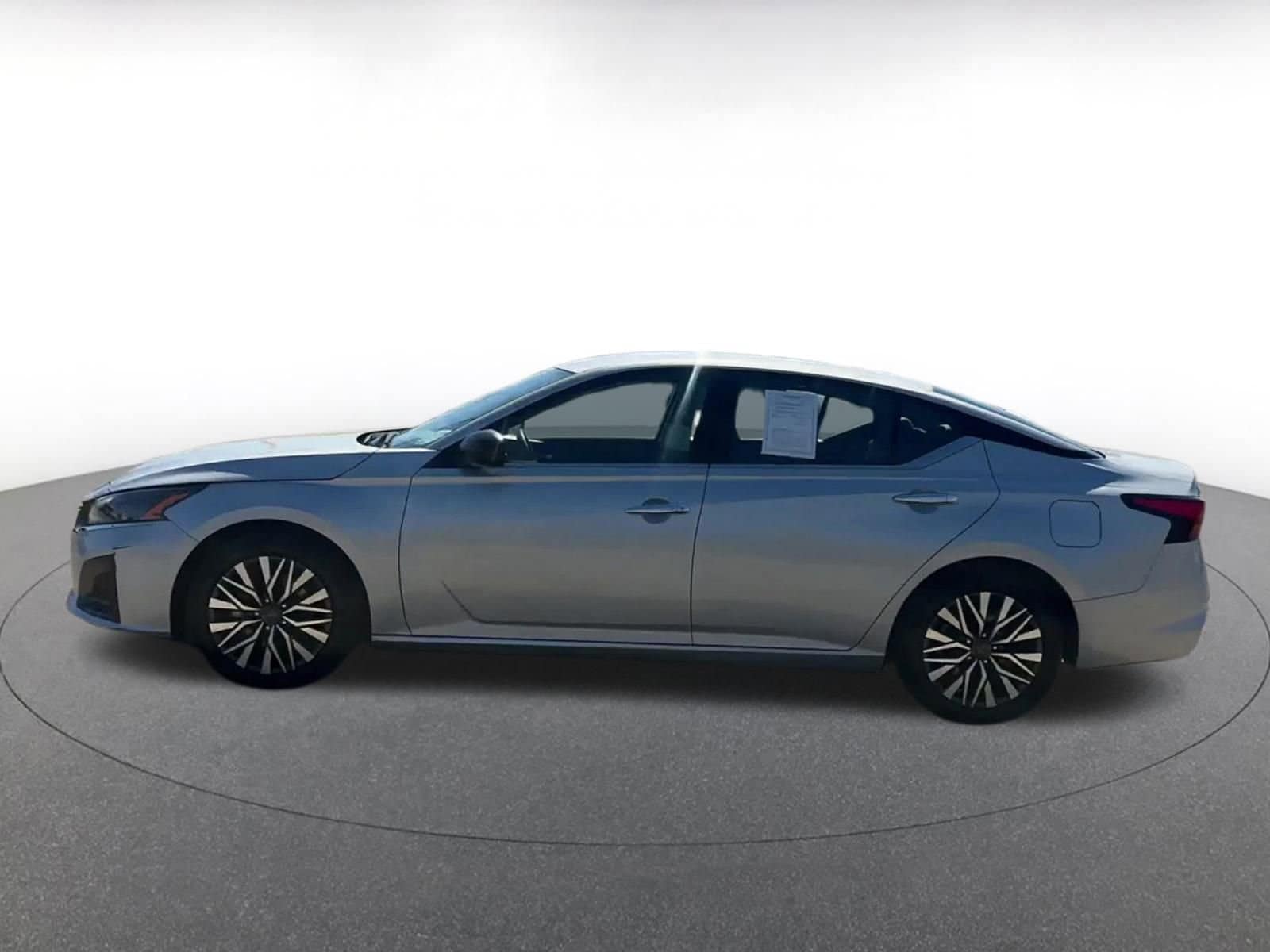 Thumbnail: 2024 Nissan Altima - 8
