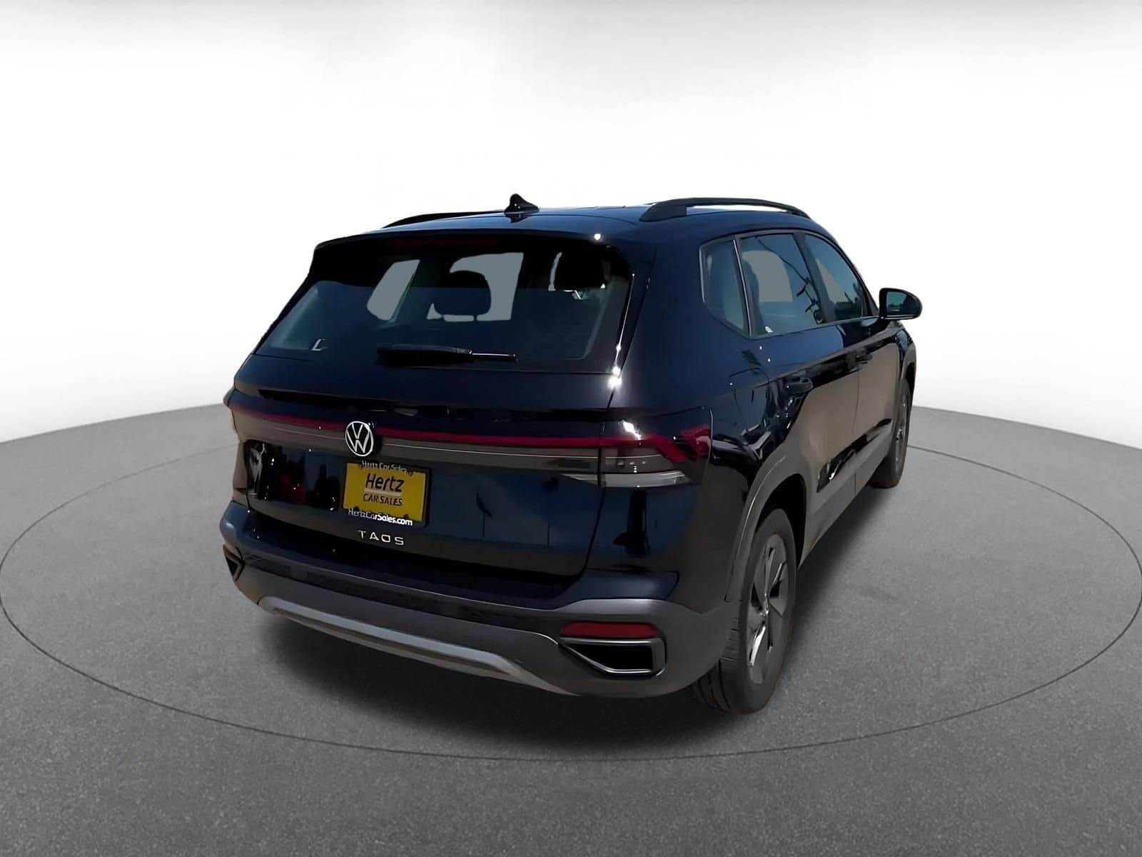 Thumbnail: 2026 Volkswagen Taos - 14