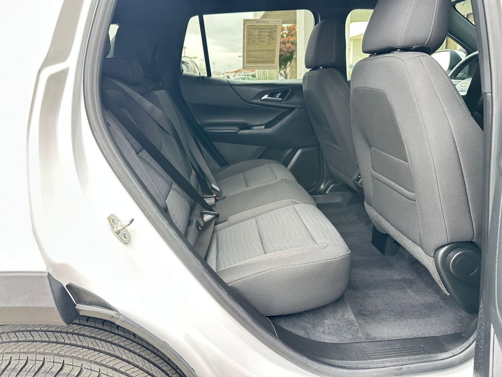 Thumbnail: 2025 Chevrolet Equinox - 25