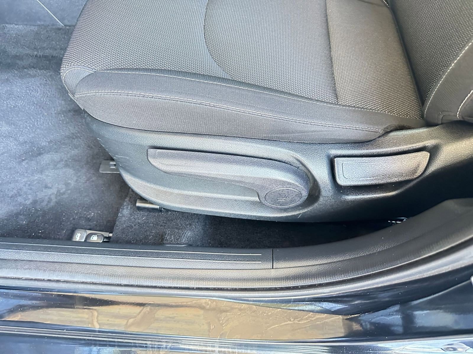 2024 Kia Forte LXS 23
