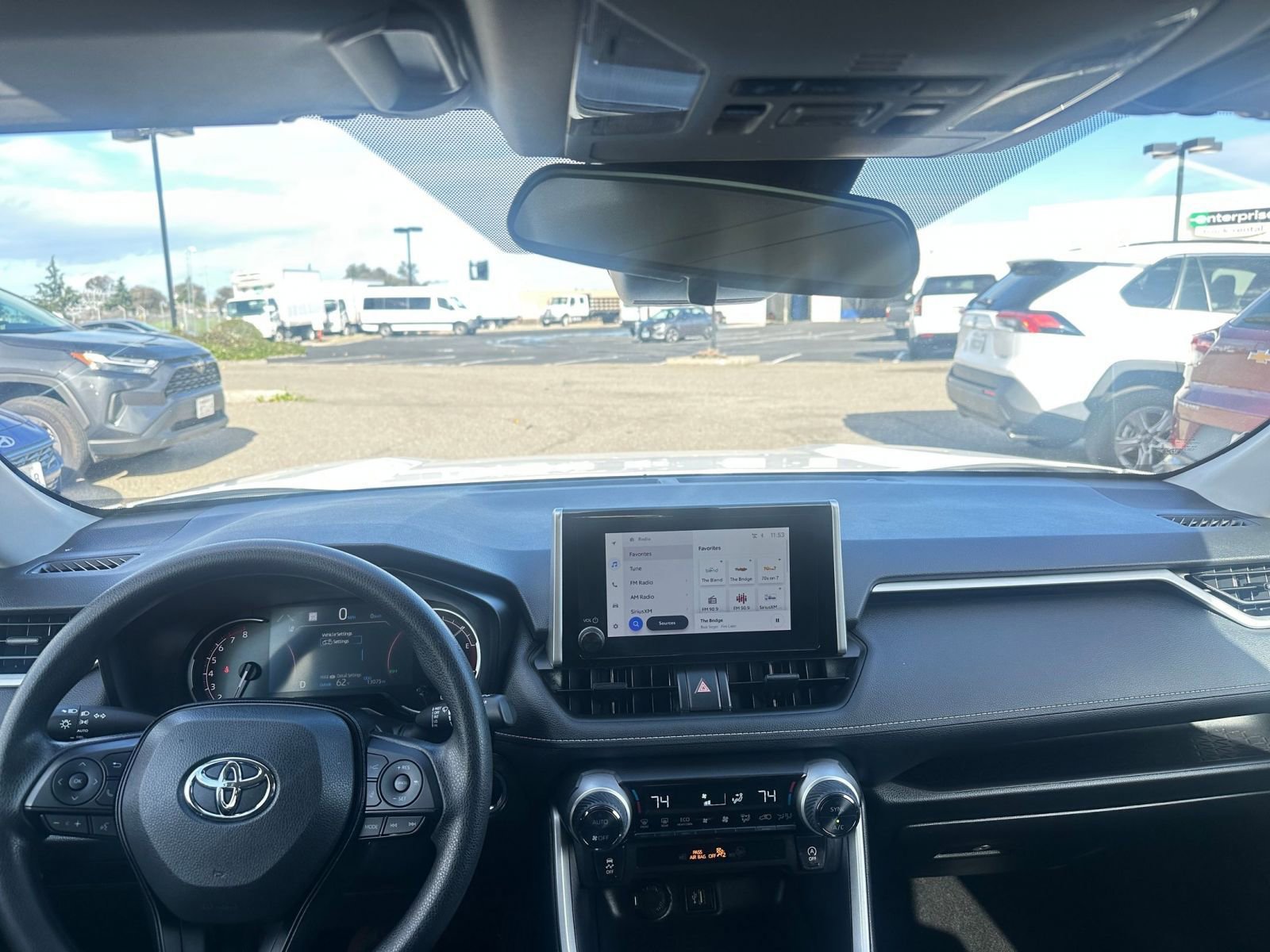 Thumbnail: 2025 Toyota RAV4 - 33