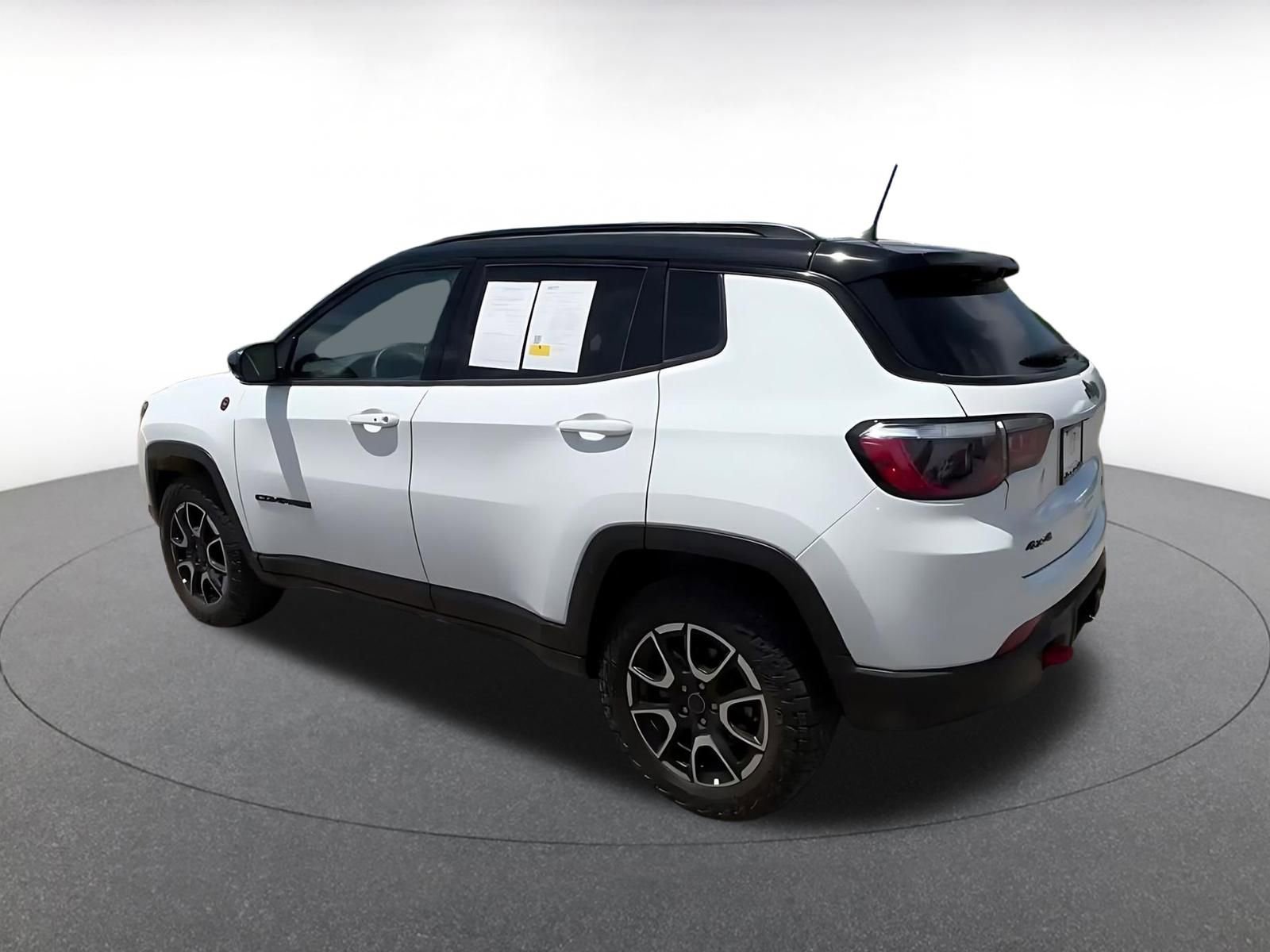 Thumbnail: 2025 Jeep Compass - 10