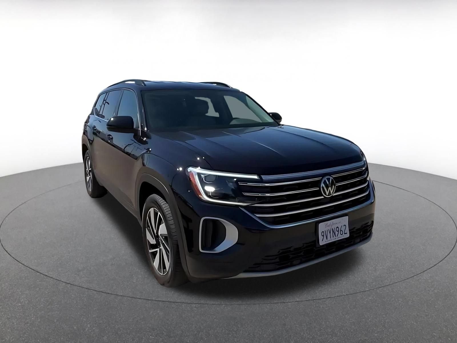 Thumbnail: 2026 Volkswagen Atlas - 3