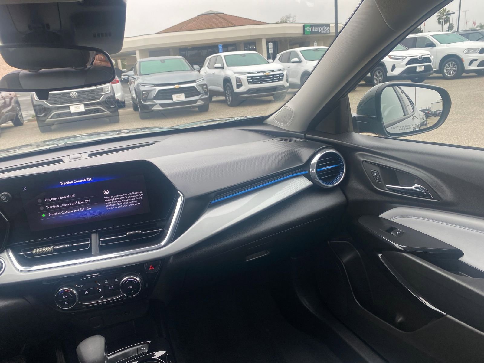 Thumbnail: 2025 Chevrolet Trax - 35