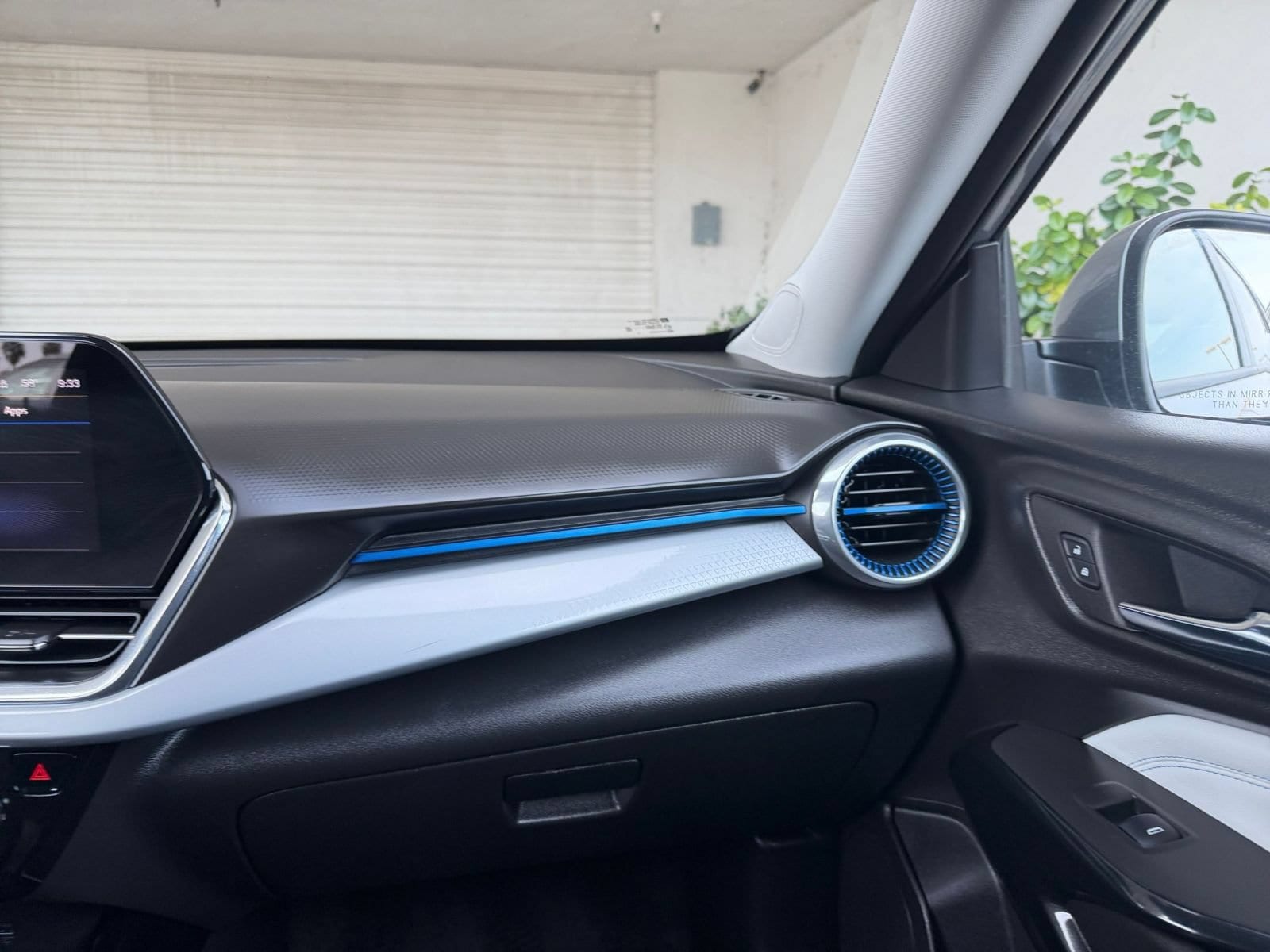 Thumbnail: 2025 Chevrolet Trax - 35