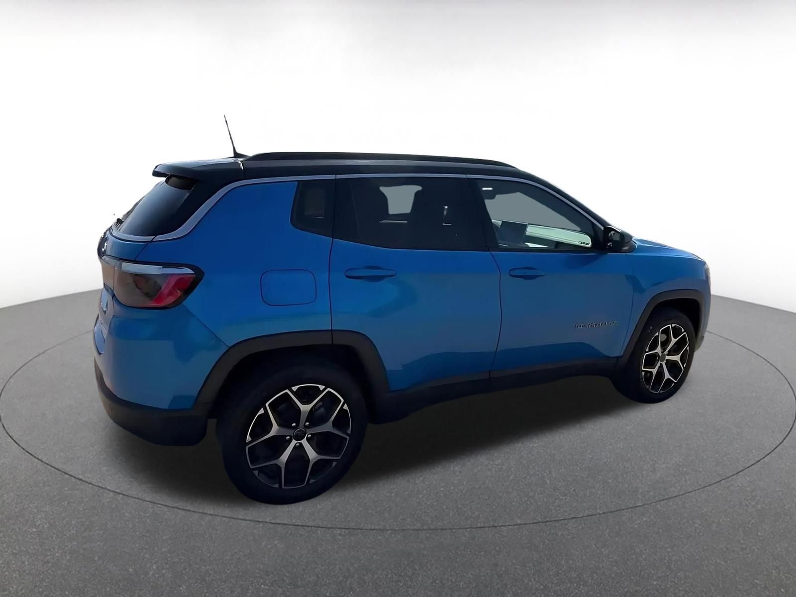 Thumbnail: 2025 Jeep Compass - 14
