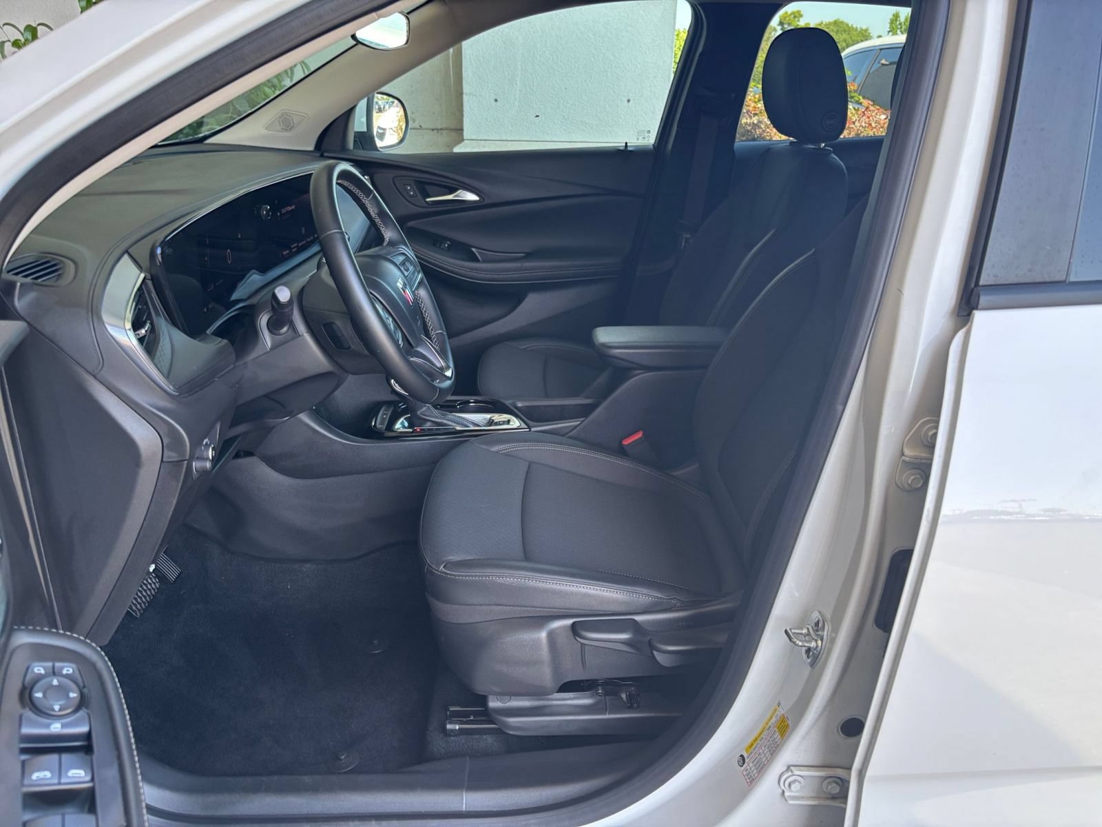 Thumbnail: 2025 Buick Encore GX - 23