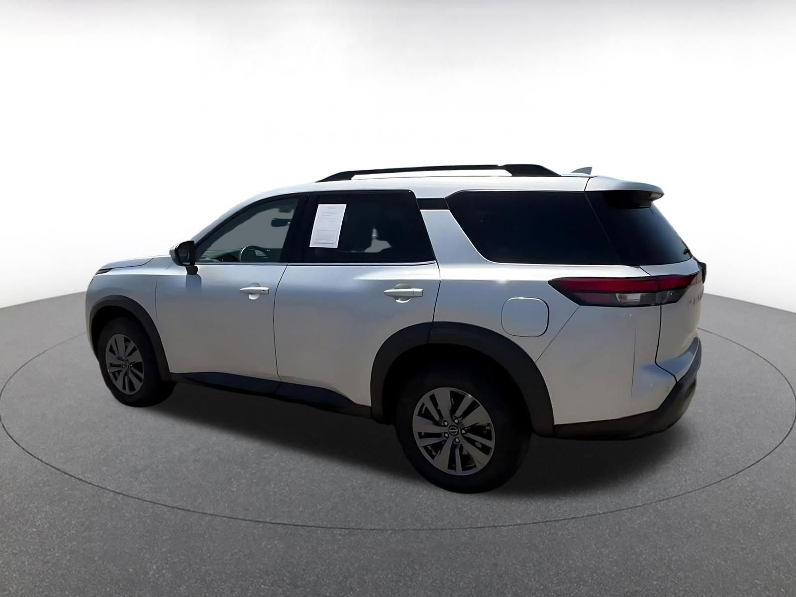Thumbnail: 2025 Nissan Pathfinder - 10
