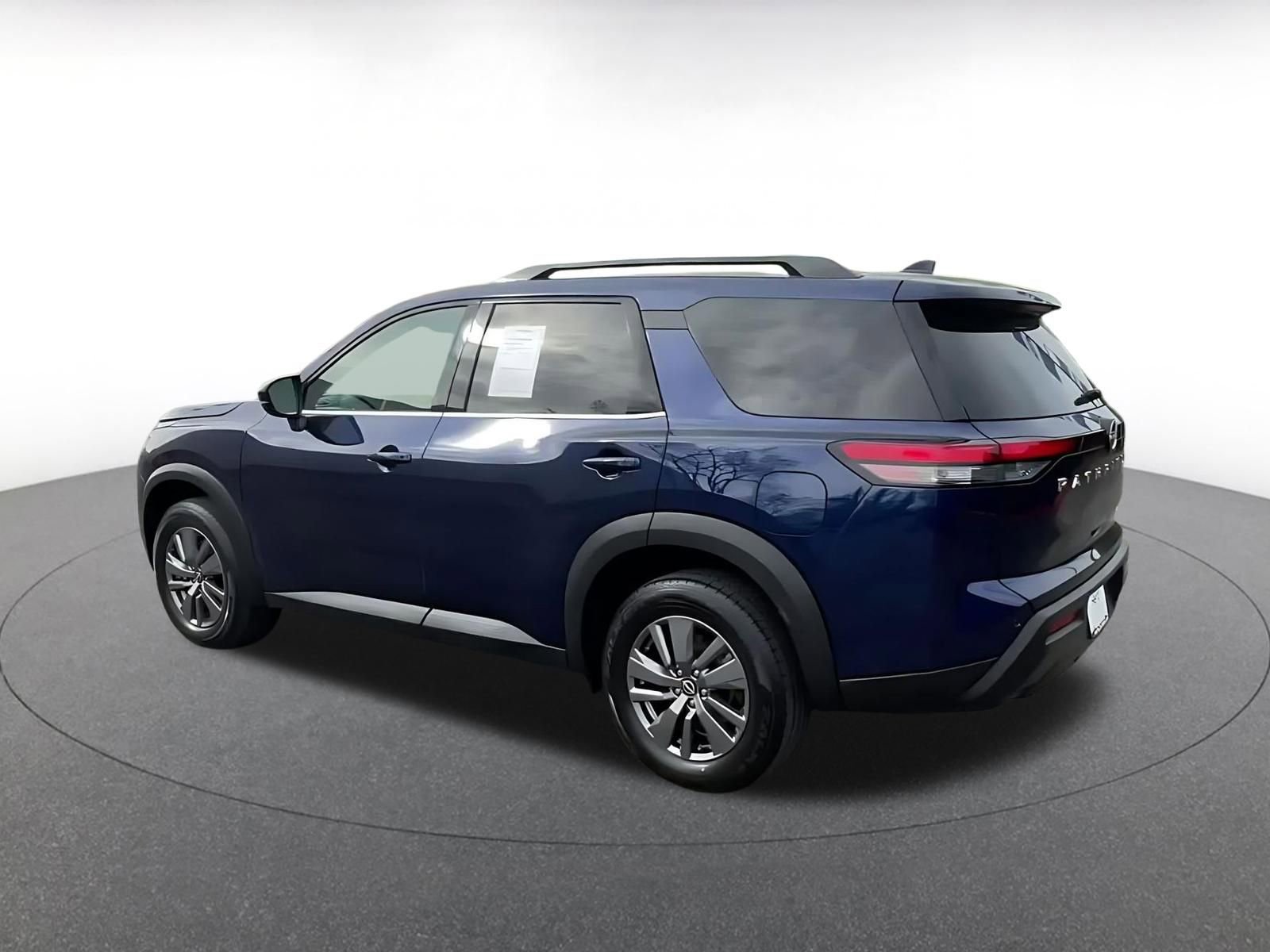 Thumbnail: 2025 Nissan Pathfinder - 10