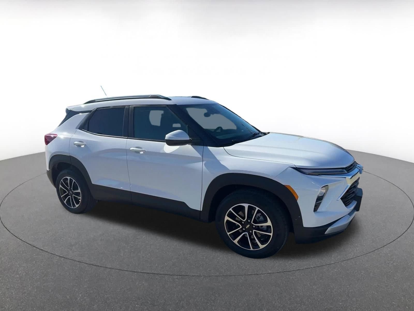 Thumbnail: 2025 Chevrolet TrailBlazer - 3