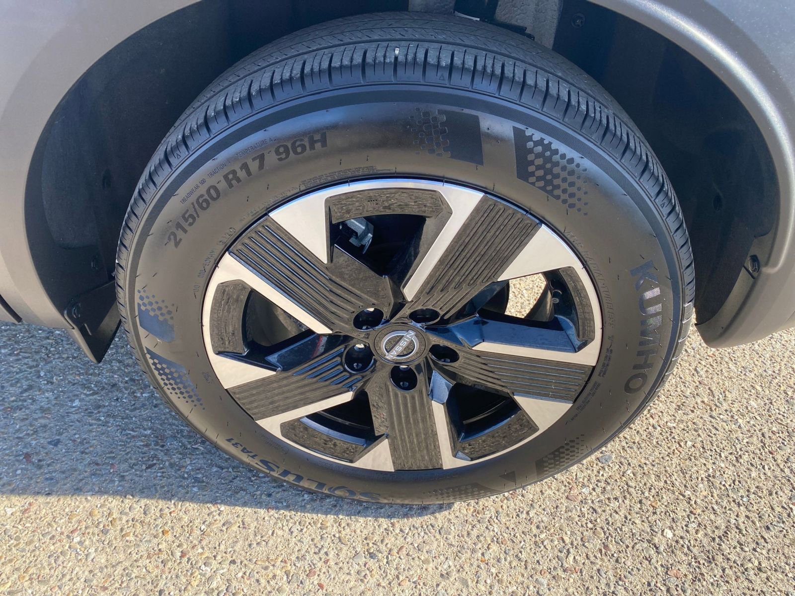 Thumbnail: 2025 Nissan Kicks - 28