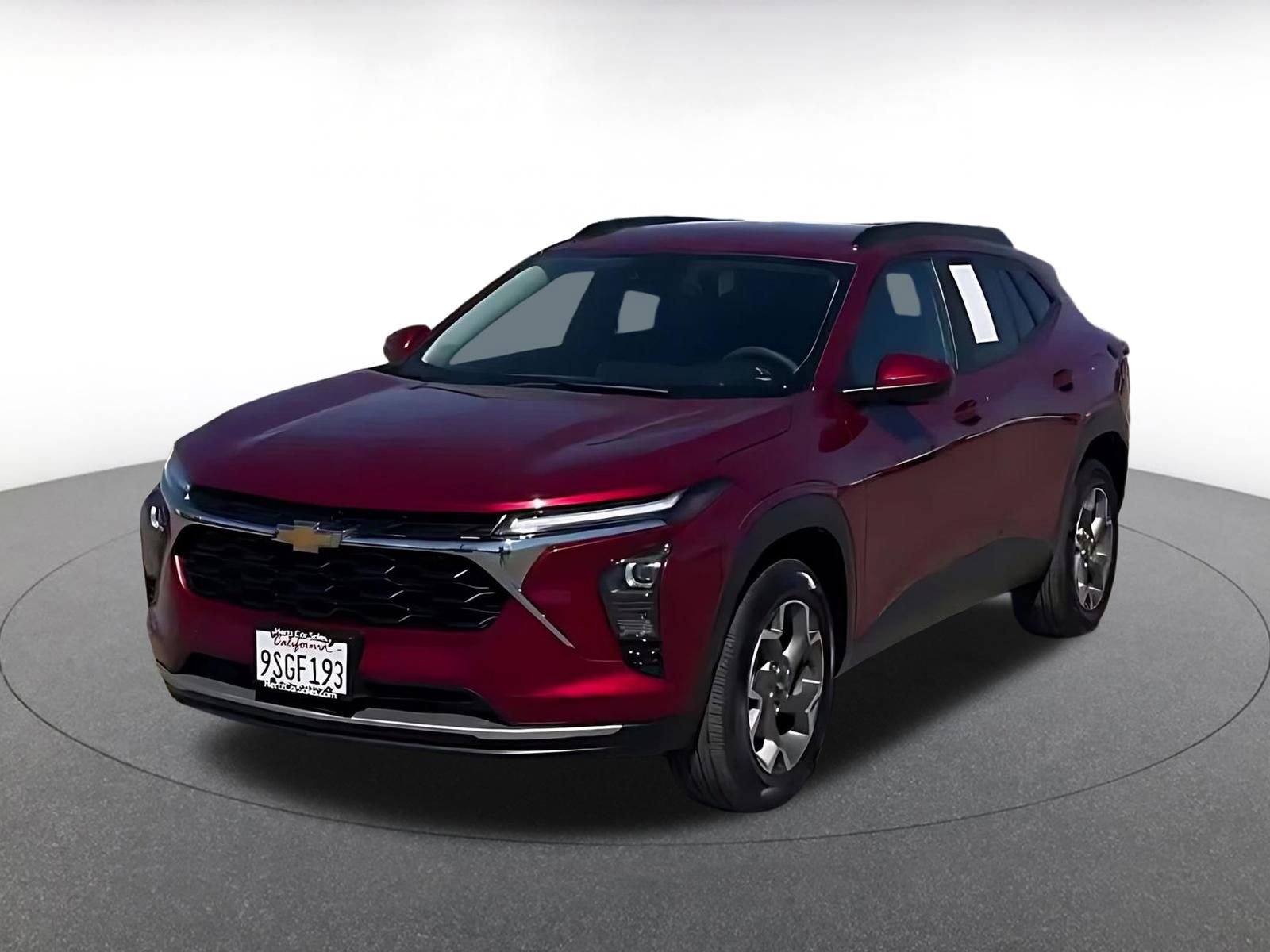 Thumbnail: 2025 Chevrolet Trax - 3