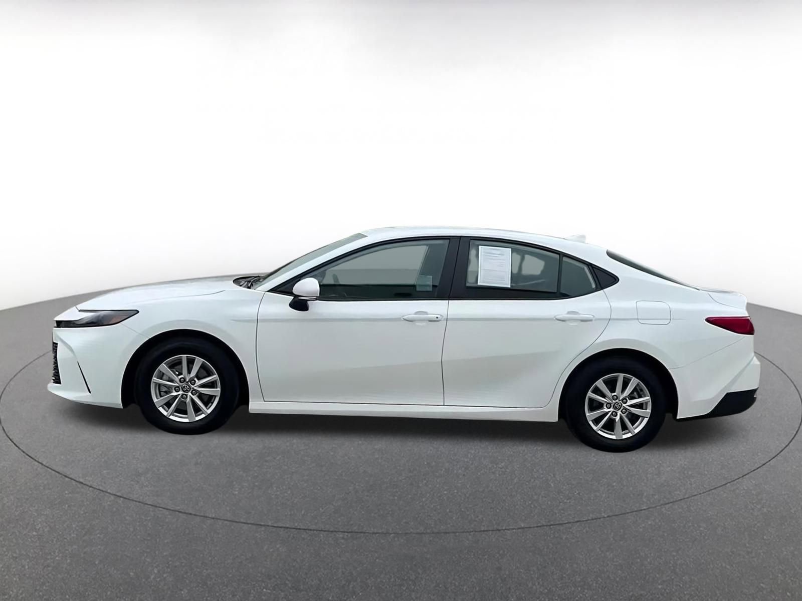 Thumbnail: 2025 Toyota Camry - 10