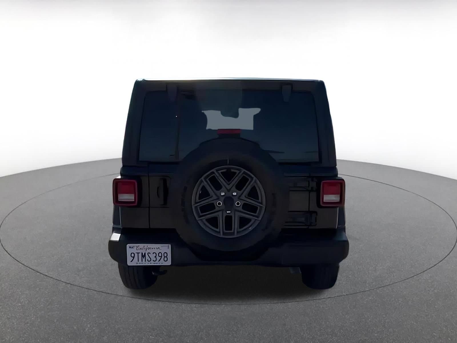 Thumbnail: 2025 Jeep Wrangler - 9