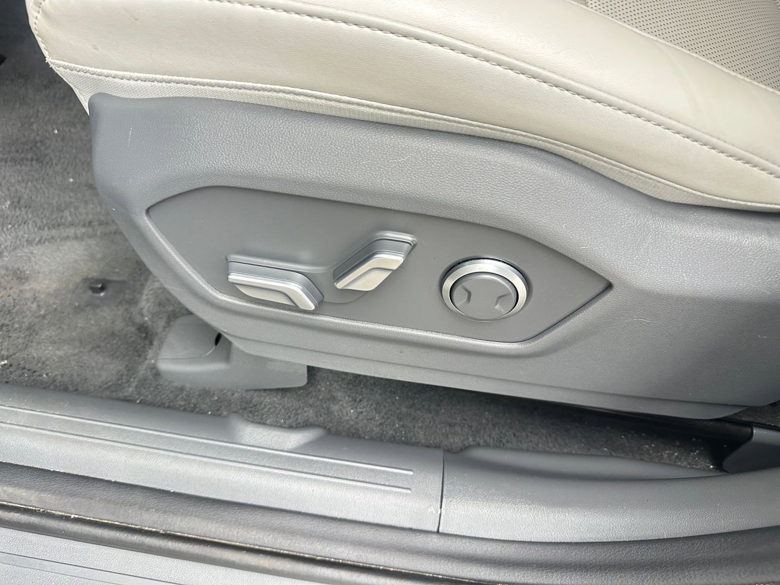 Thumbnail: 2025 Hyundai Santa Fe - 25