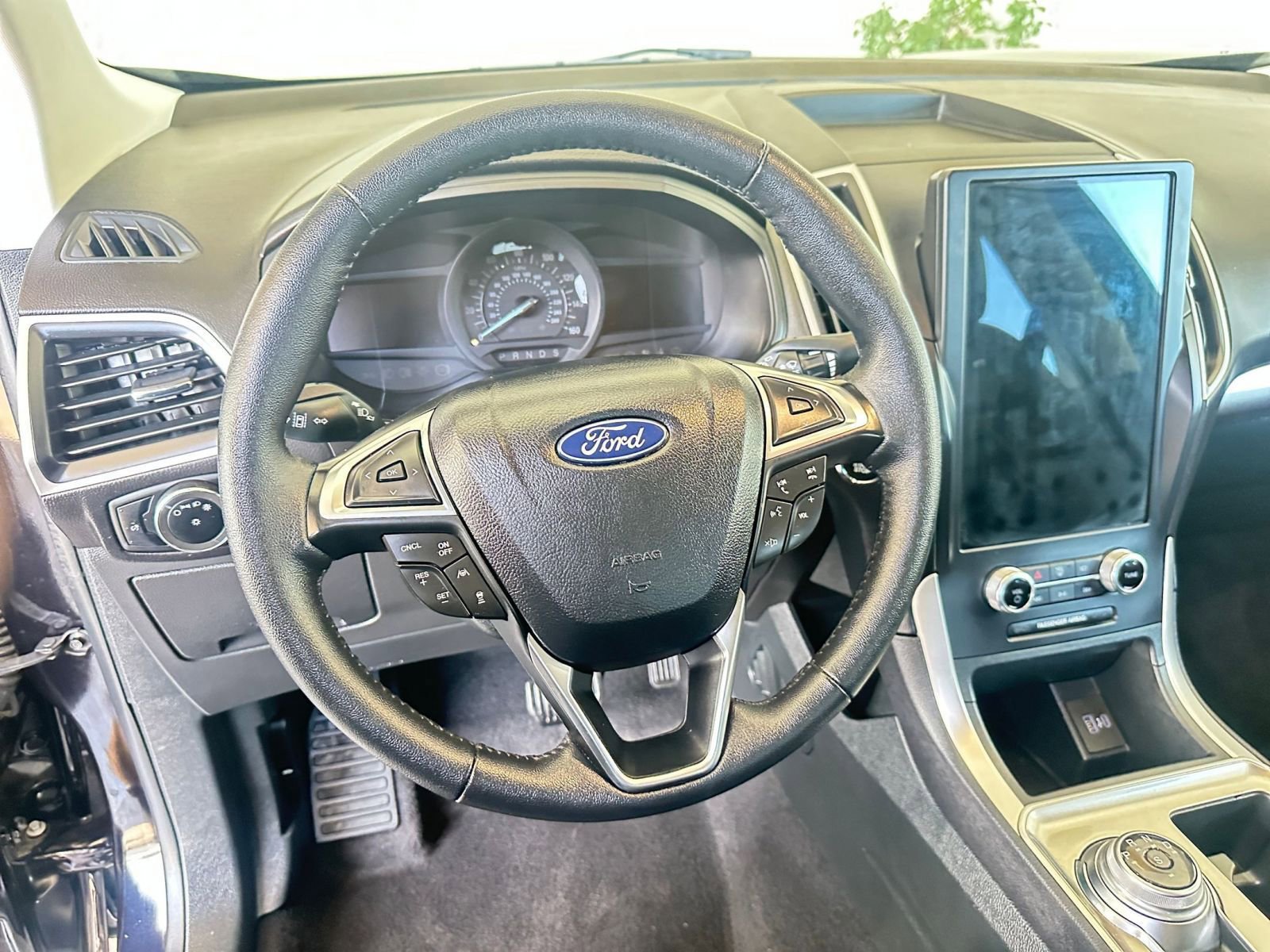 2024 Ford Edge SEL 28